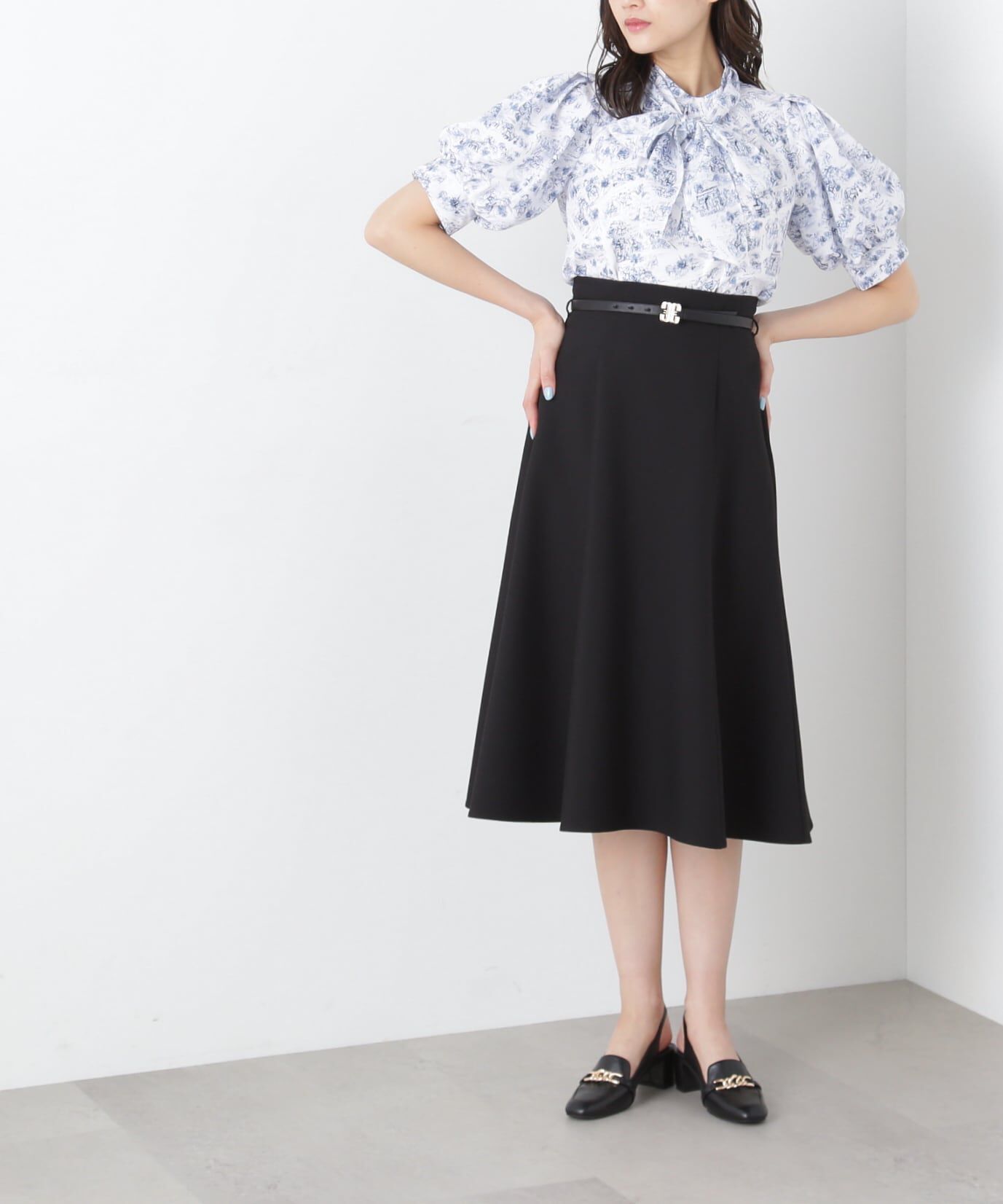 「ベルトツキセミフレアスカート」|スカート|