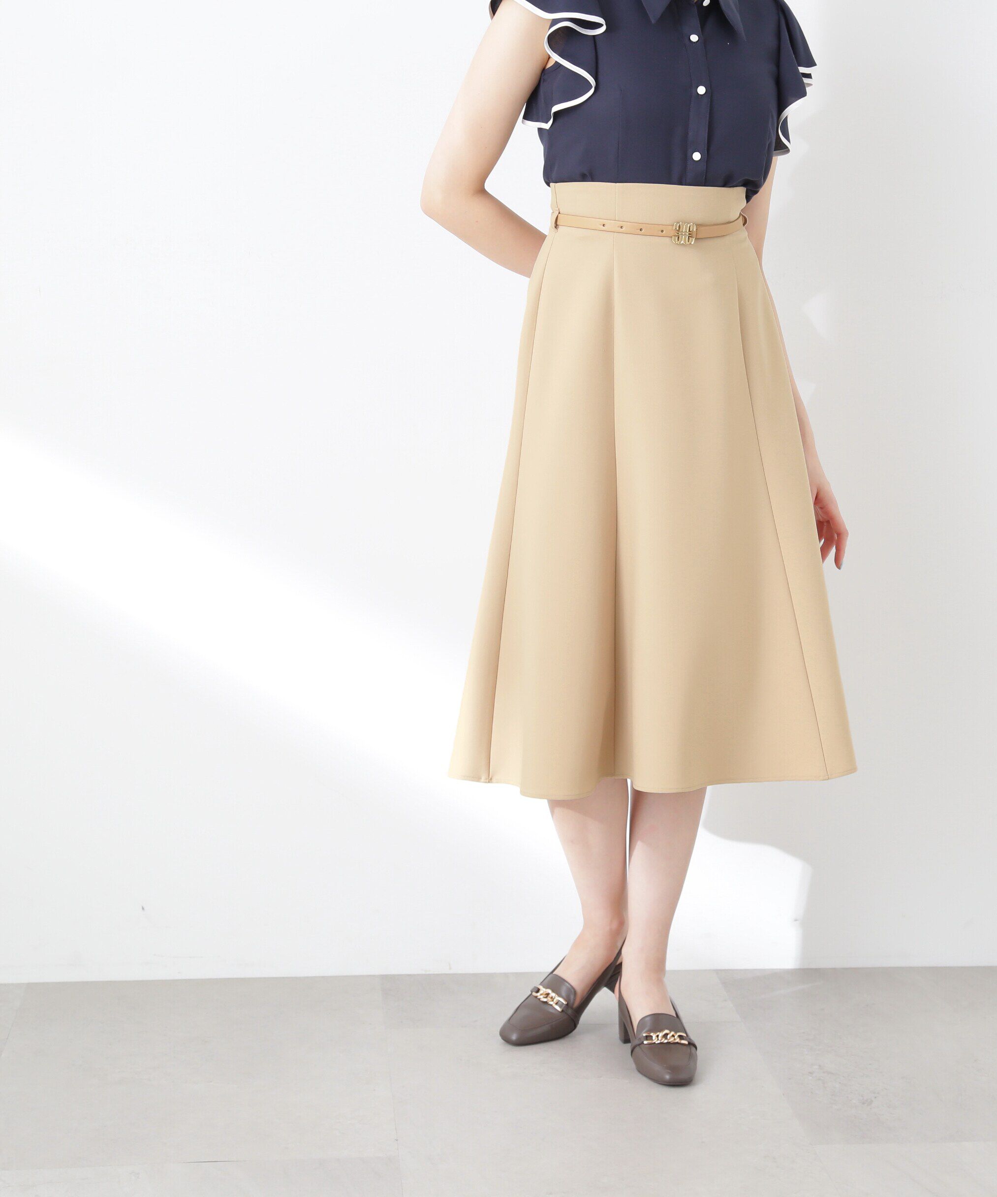  「ベルトツキセミフレアスカート」|スカート|