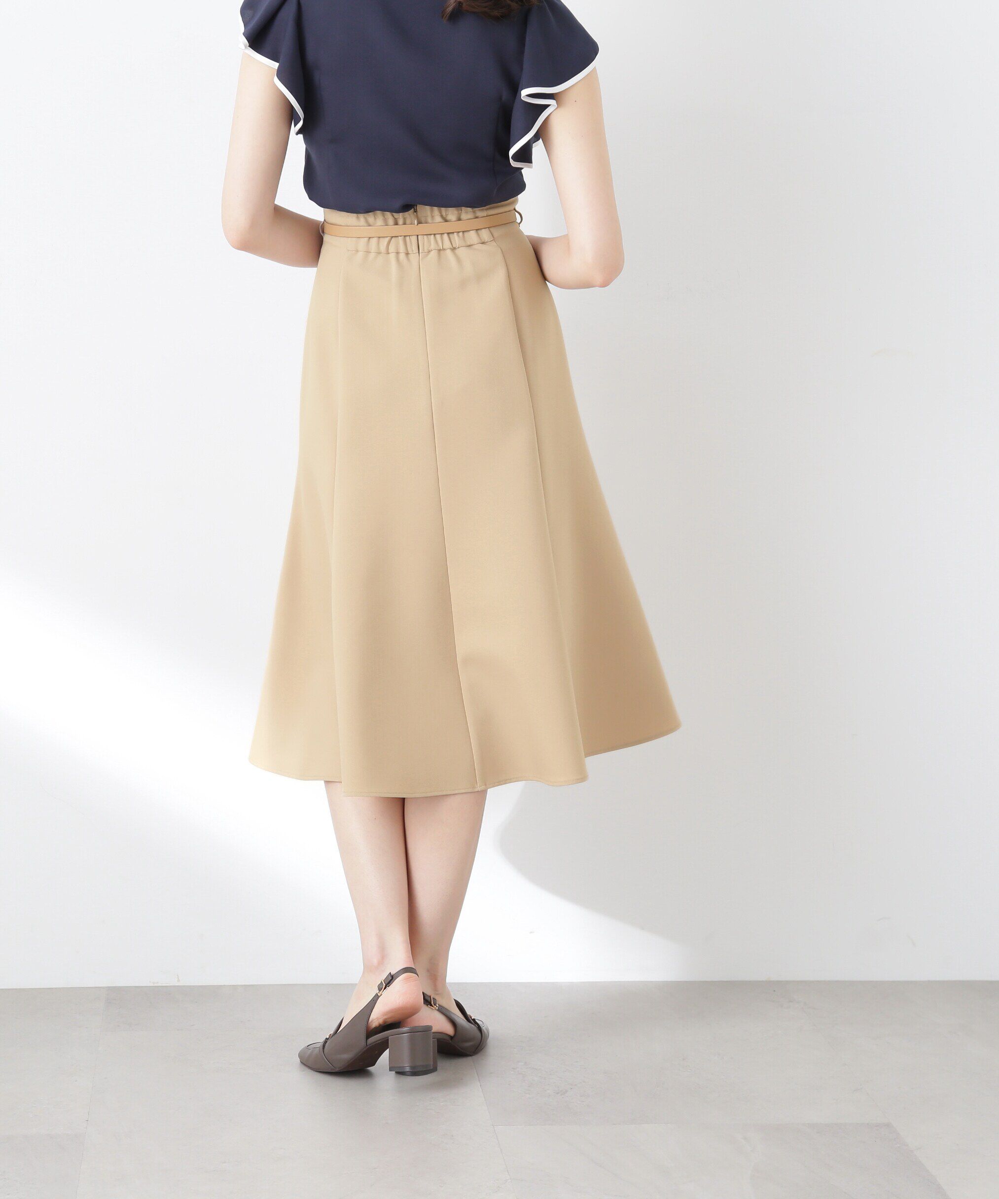  「ベルトツキセミフレアスカート」|スカート|