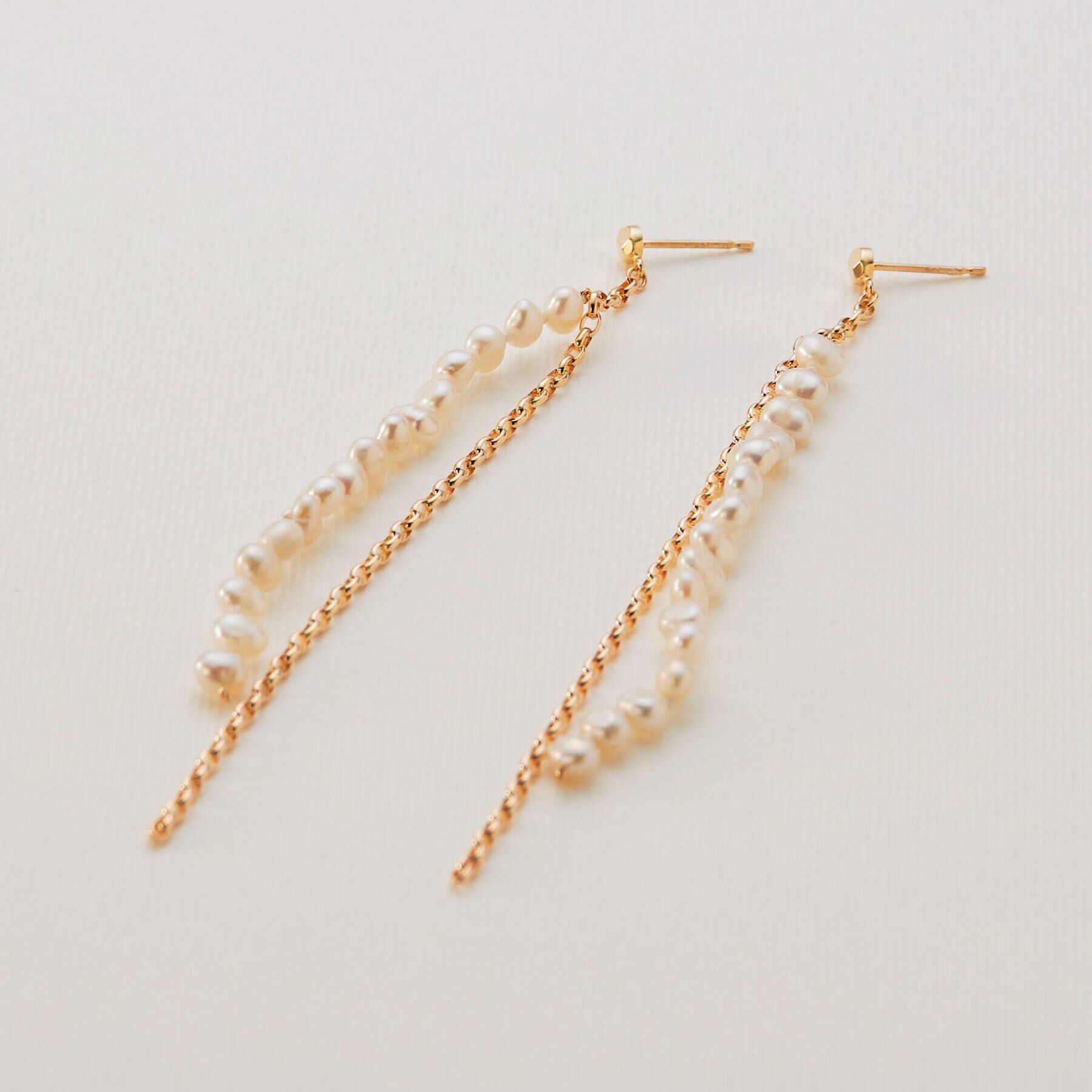 COCOSHNIK「K10バロックパールMVチェーン スタッドピアス」|ピアス|