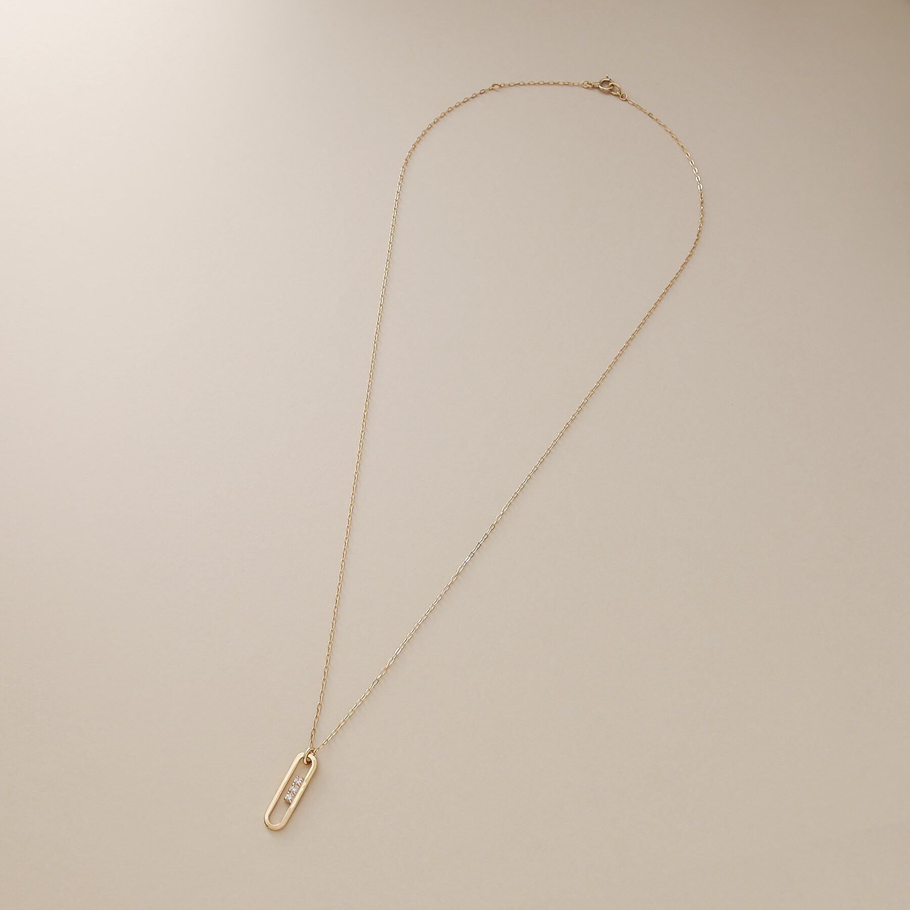 COCOSHNIK「K10ダイヤモンド トラックフレーム ネックレス」|ネックレス|