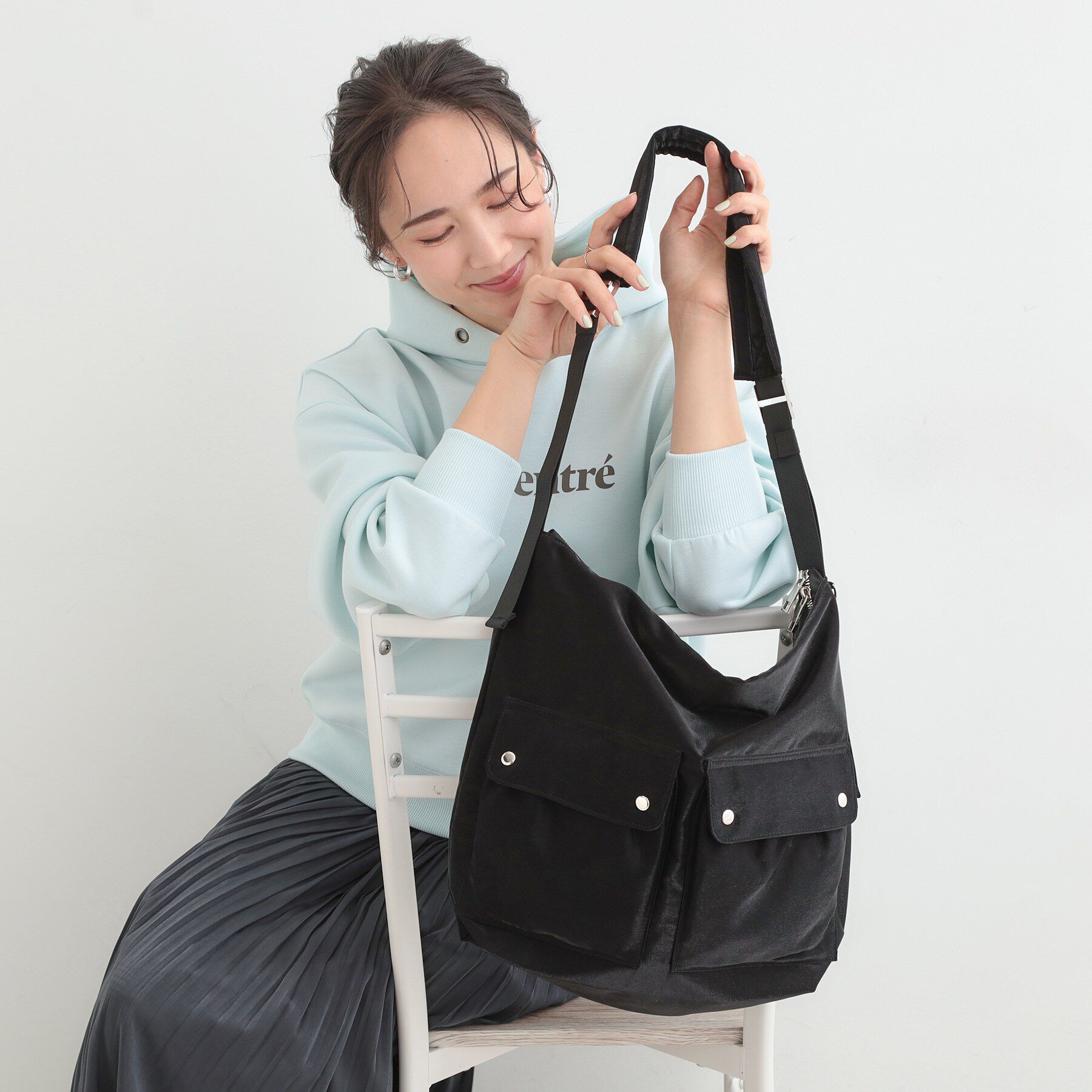 SHOO･LA･RUE「ダブルポケットワンショルダーバッグ」|ショルダー・メッセンジャー|ブラック(019)