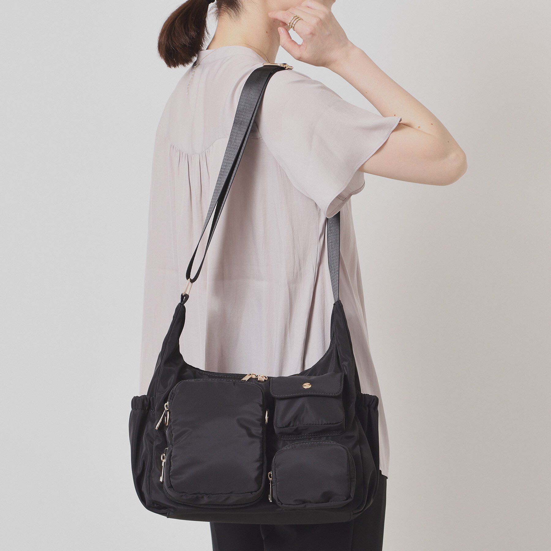 ITS&rsquo;DEMO「着脱ポケット2WAYショルダー」|ショルダー・メッセンジャー|