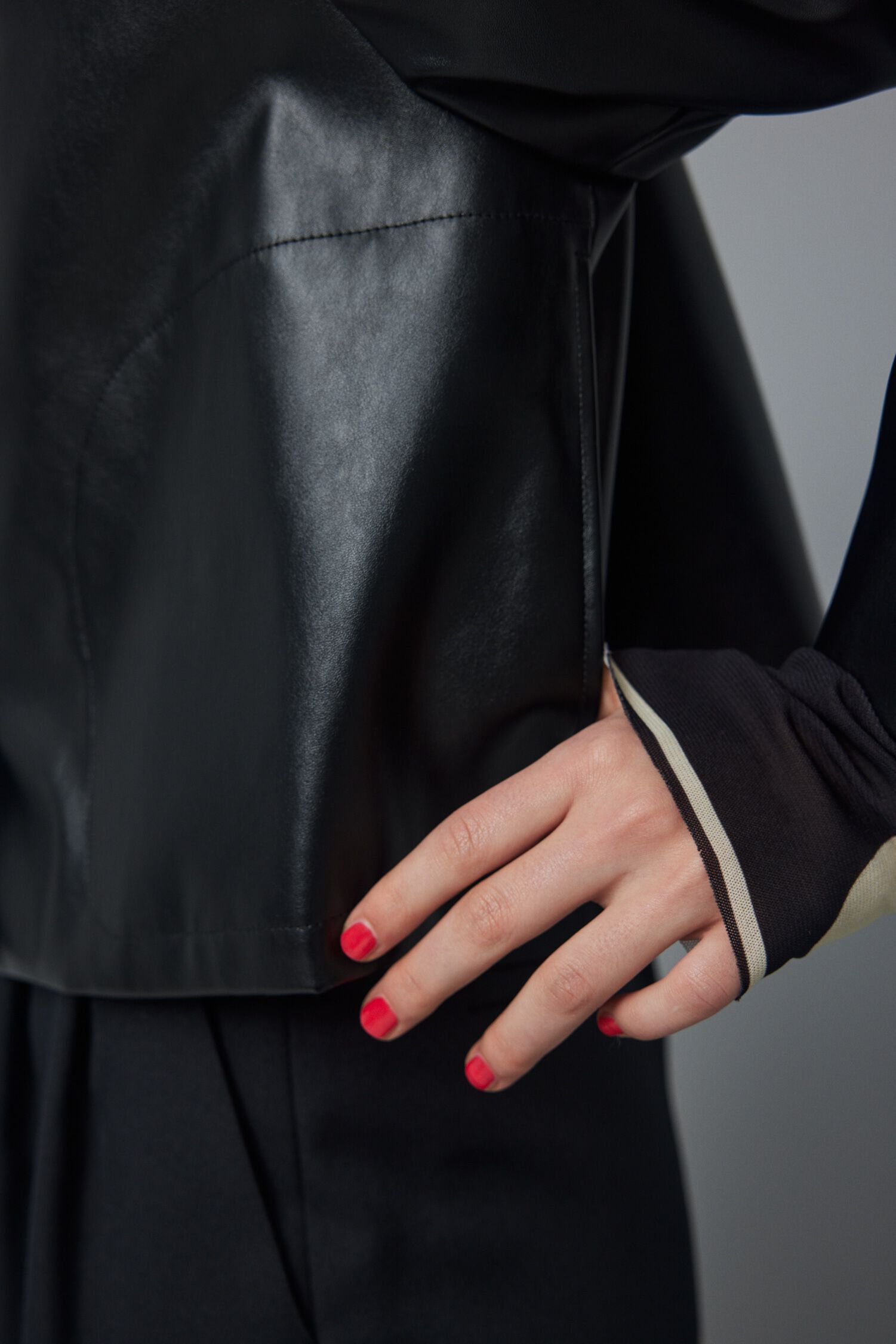 HeRIN.CYE「Fake leather jacket」|その他|