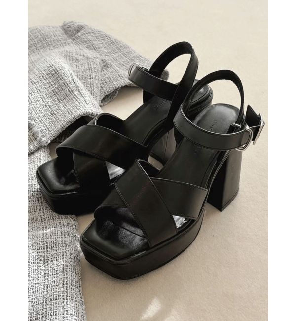 MERCURYDUO「プラットフォームクロスサンダル」|サンダル|ブラック