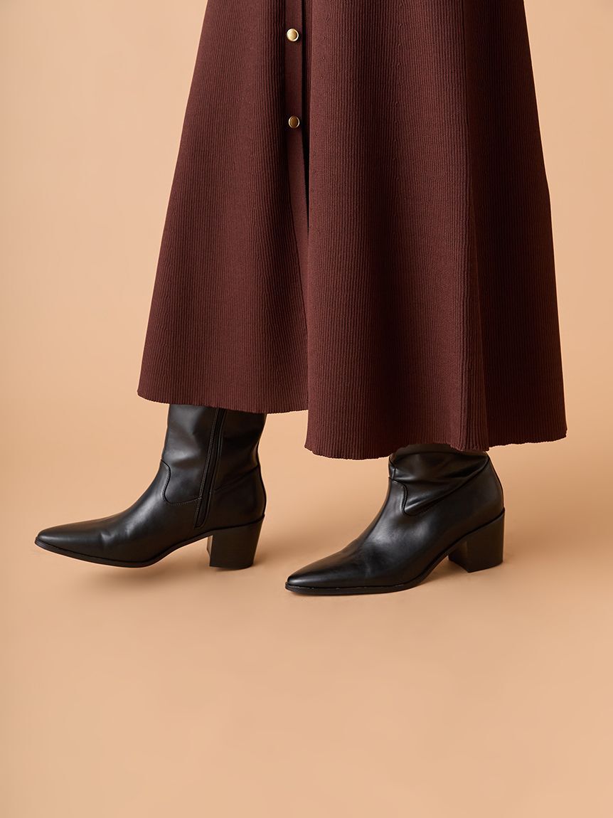 新品タグ付きLILY BROWN（リリー ブラウンスキッパーポロニットワンピース LILY BROWN（リリーブラウン） ワンピース スキッパーポロニット