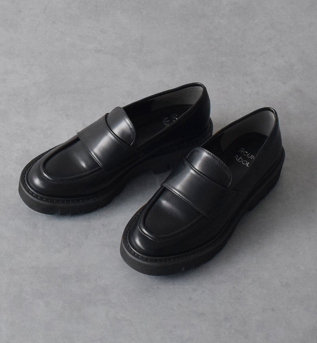  「【Round About】晴雨兼用軽量タンクローファー」|ローファー|