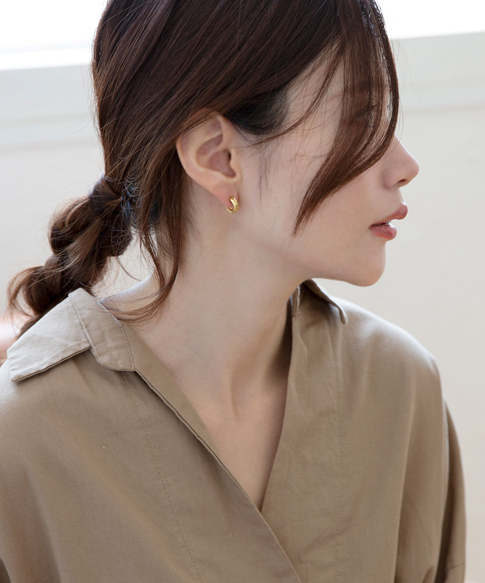 colleca la「miniループフィット・サイドラインフープイヤリング」|イヤリング|