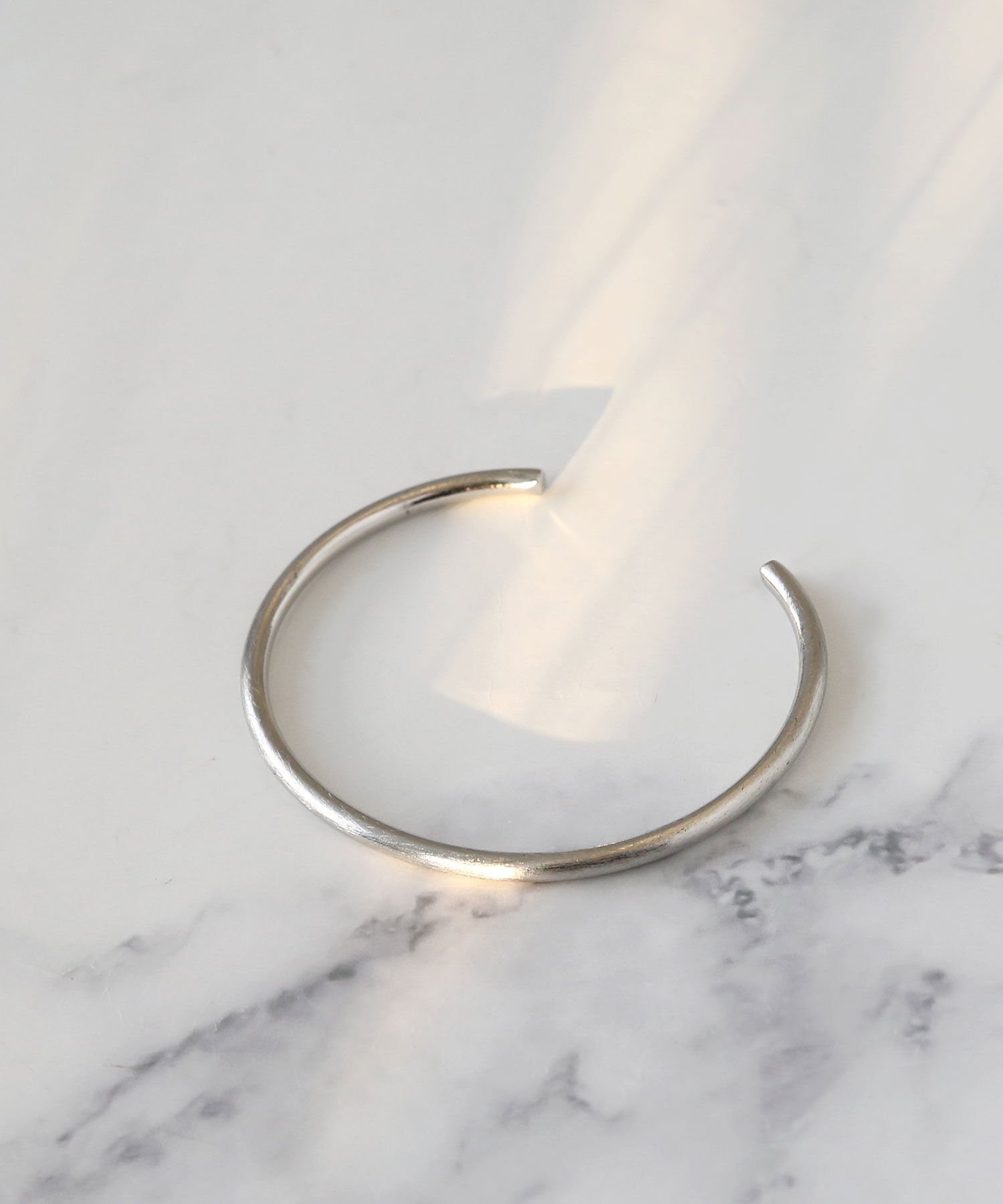 colleca la「マットスリムバングル」|ブレスレット・バングル|シルバー