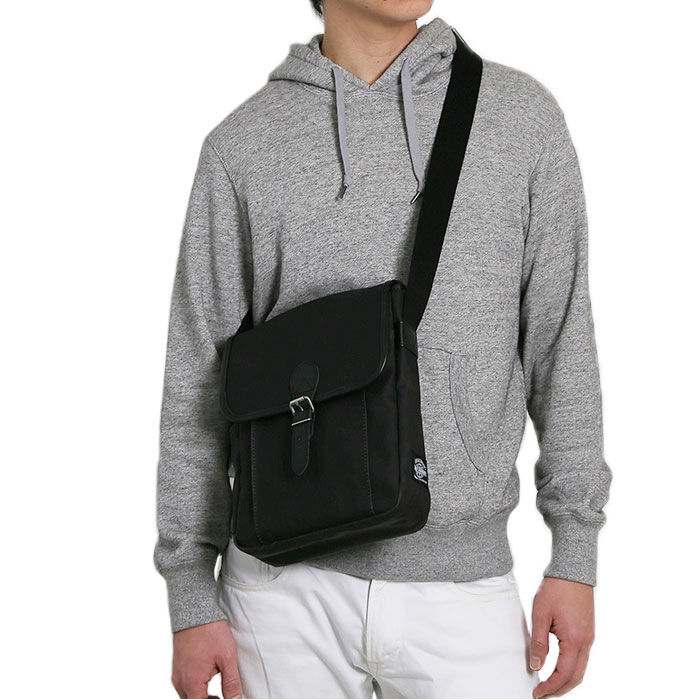 BACKYARD FAMILY「ショルダーバッグ メンズ 斜めがけ 通販 かっこいい 40代 50代 メンズバッグ a5」|ショルダー・メッセンジャー|