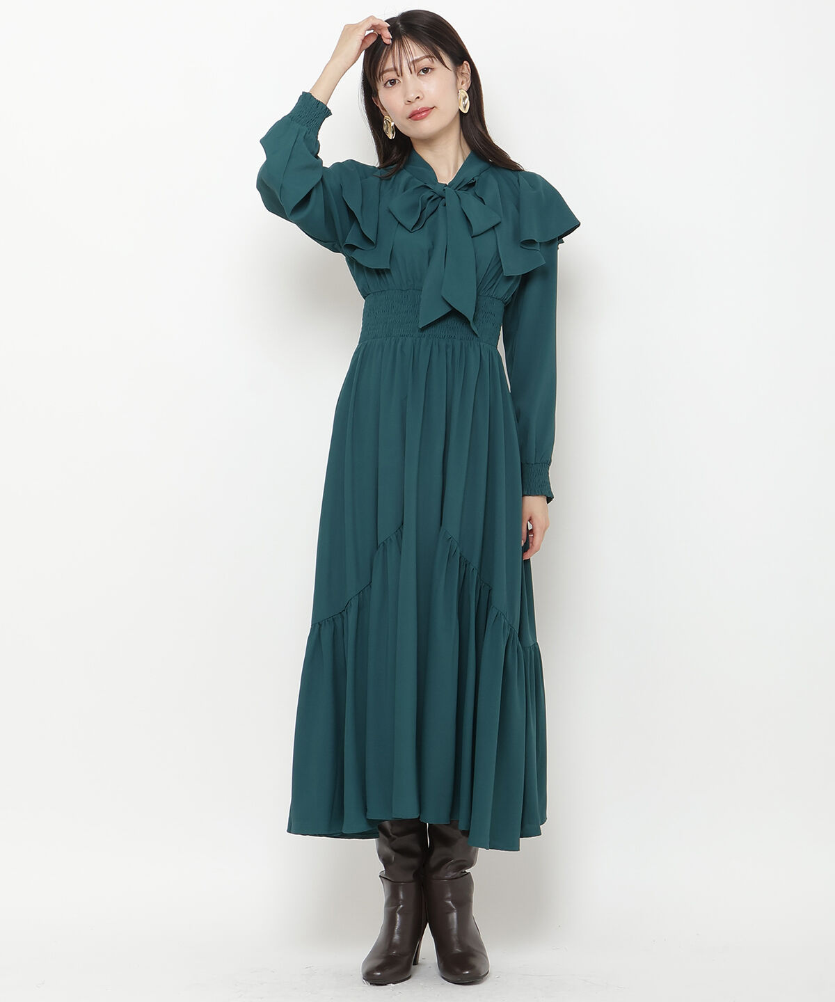 アンドクチュール「タックケープフロントリボンワンピース」|ワンピース|ﾀﾞｰｸｸﾞﾘｰﾝ