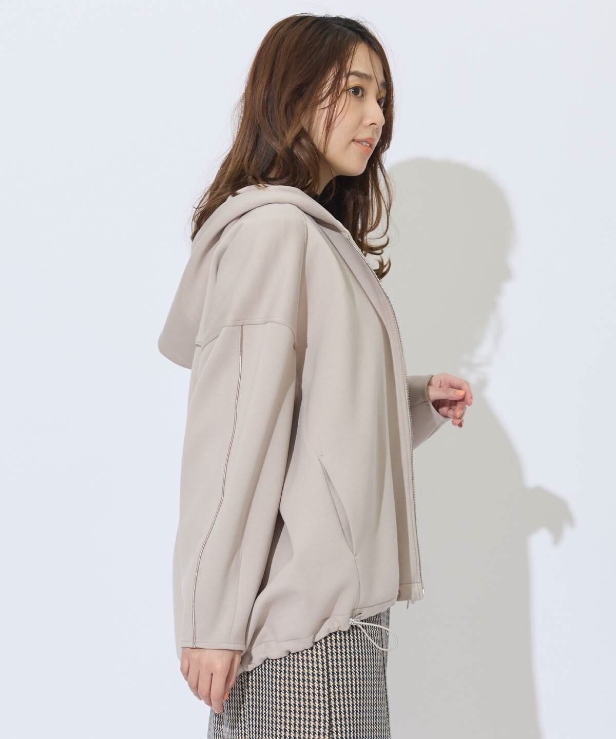 アンドクチュール「ダンボールポンチフーディーブルゾン」|ブルゾン・スタジャン|