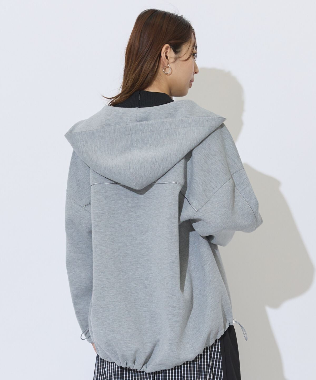 アンドクチュール「ダンボールポンチフーディーブルゾン」|ブルゾン・スタジャン|