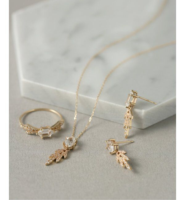 Lilas by Spick&Span「ヘキサゴン*ダイヤarrowモチーフピアス K10(両耳)」|ピアス|