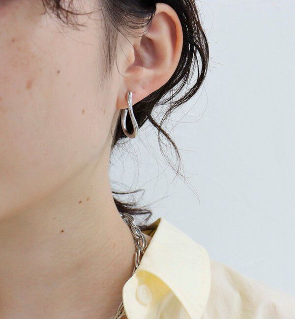 fredy emue「メタルカールピアス」|ピアス|