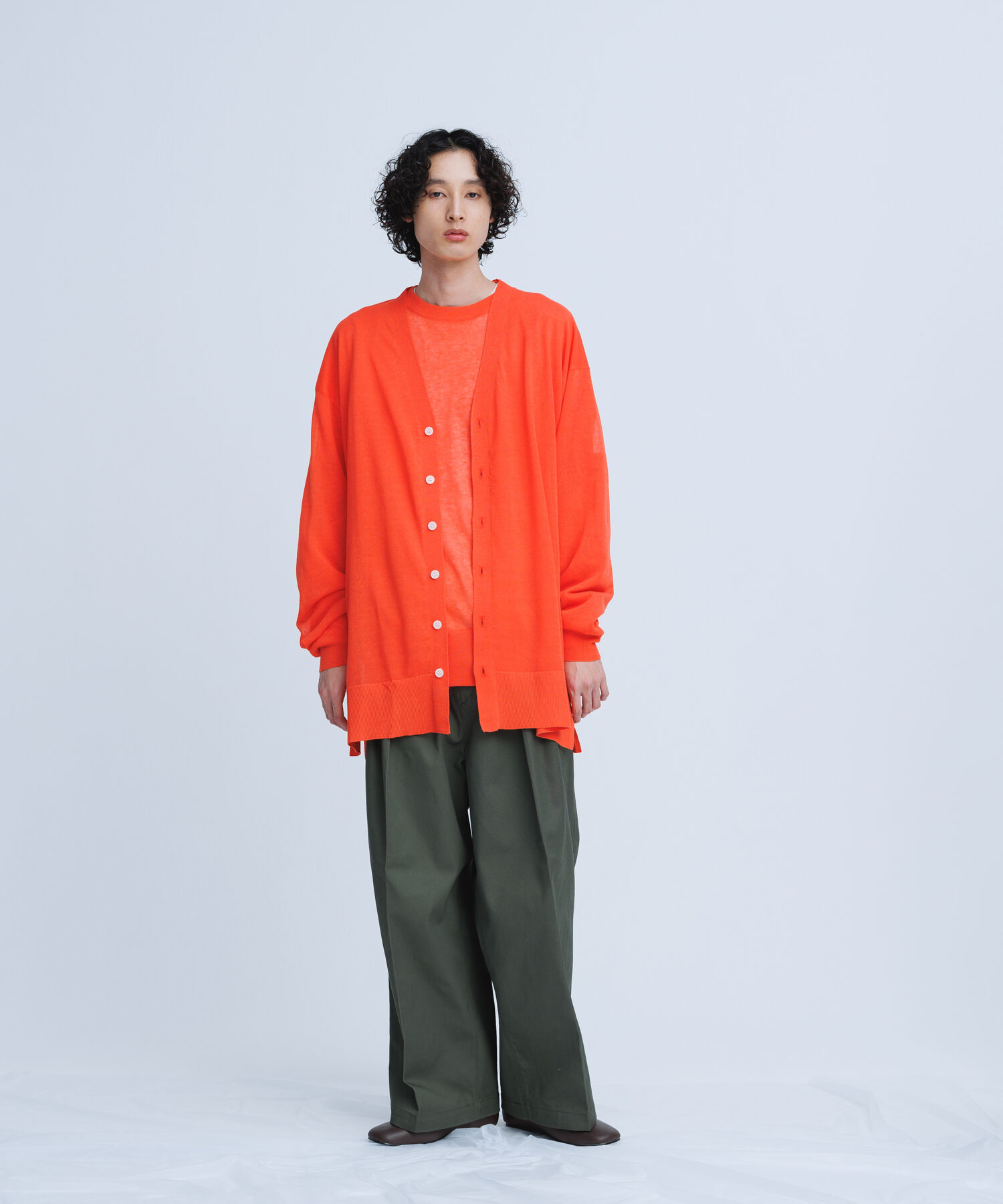 ADAM ET ROPE'「【WEB限定】麻調 ロングルーズ シアー サマーニット ロングカーディガン / ユニセックス」|カーディガン|