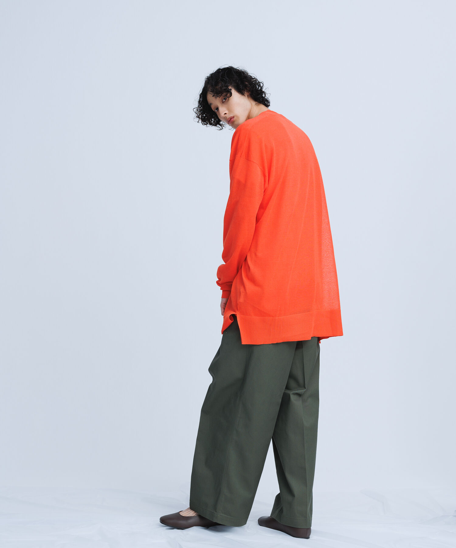 ADAM ET ROPE'「【WEB限定】麻調 ロングルーズ シアー サマーニット ロングカーディガン / ユニセックス」|カーディガン|