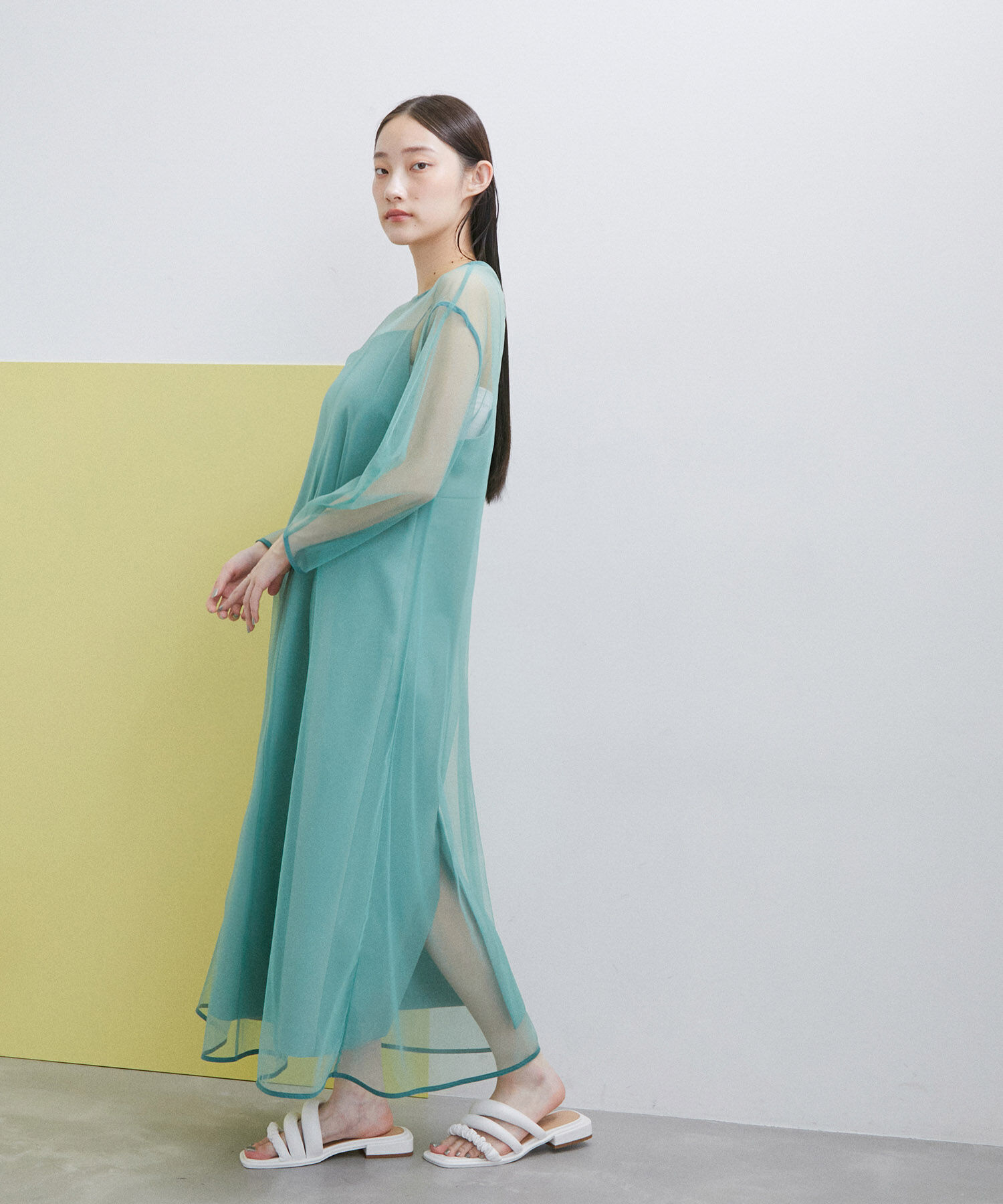 ADAM ET ROPE'「【WEB限定(一部店舗展開あり)】〈SETアイテム〉チュールレイヤードキャミドレス」|ワンピース|