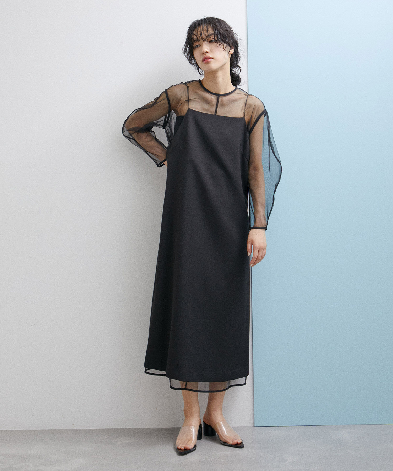 ADAM ET ROPE'「【WEB限定(一部店舗展開あり)】〈SETアイテム〉チュールレイヤードキャミドレス」|ワンピース|