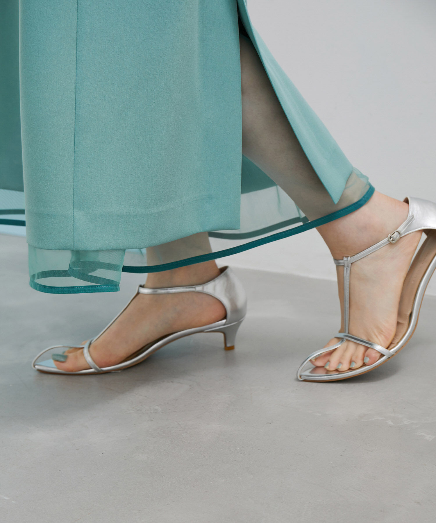 ADAM ET ROPE'「【WEB限定(一部店舗展開あり)】〈SETアイテム〉チュールレイヤードキャミドレス」|ワンピース|