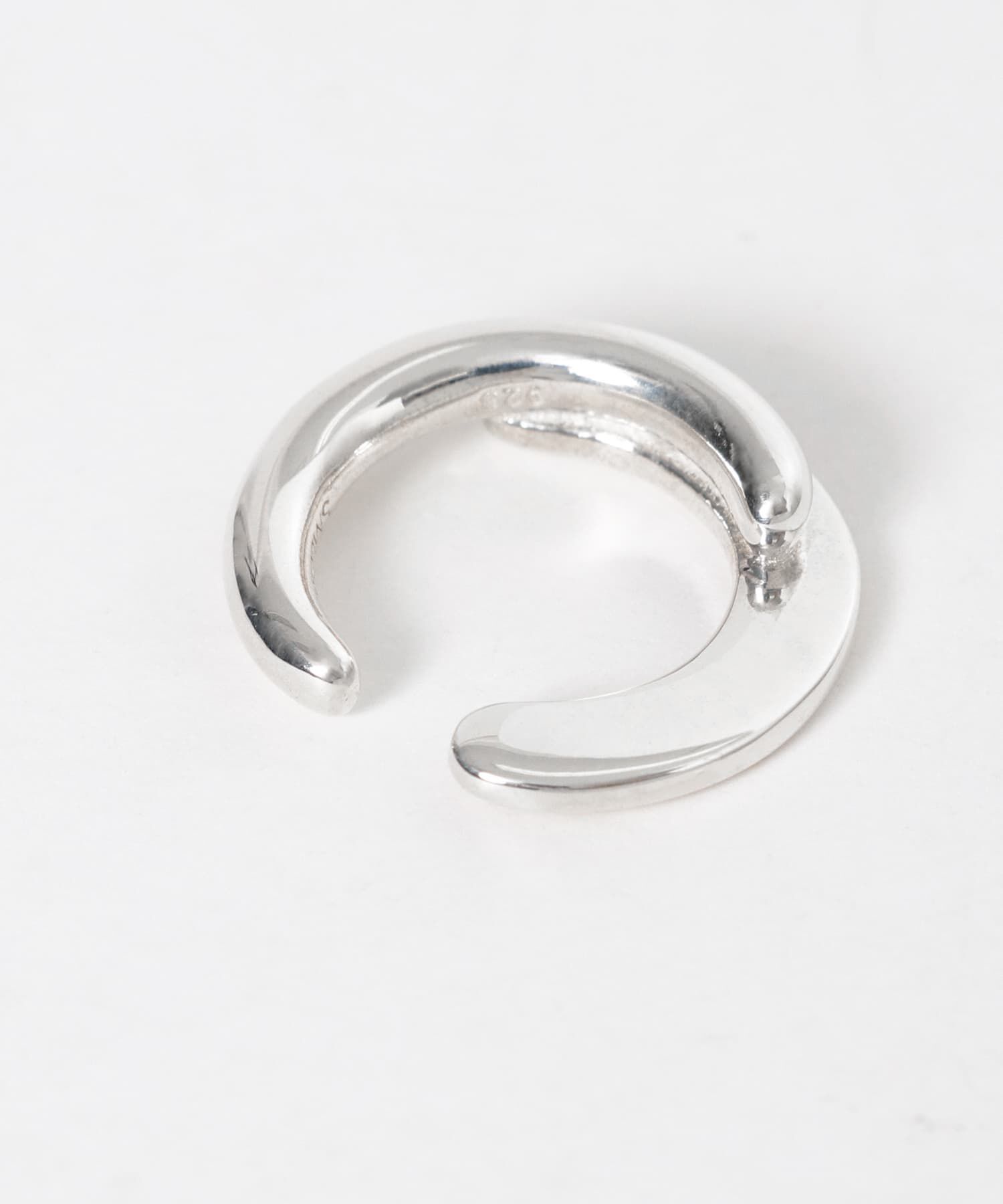 SMELLY「SMELLY so&rsquo;　overlap circle earcuff」|イヤリング|