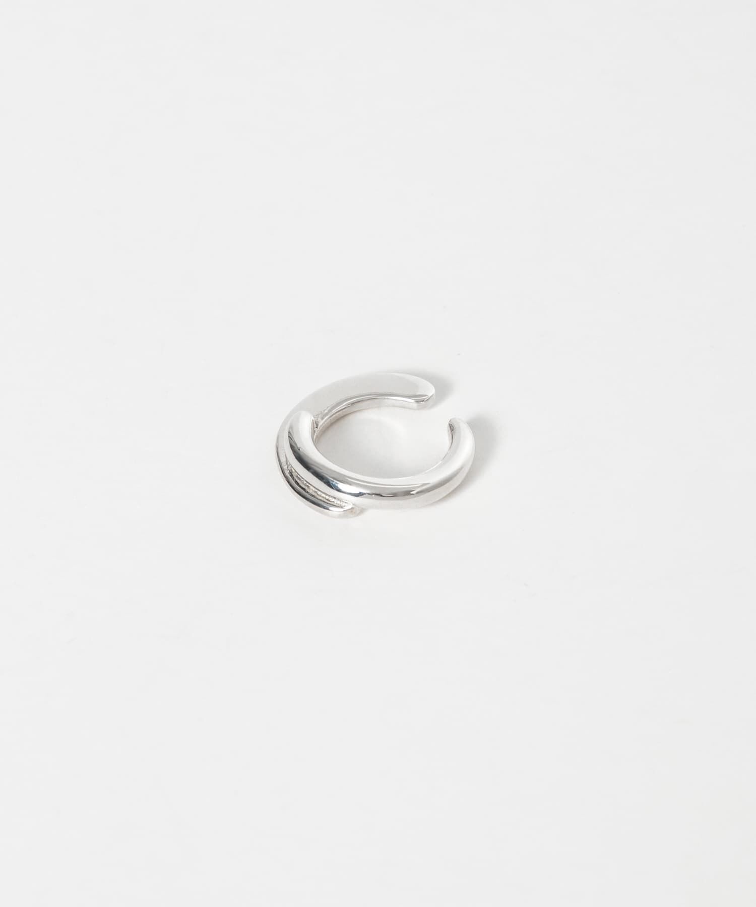 SMELLY「SMELLY so&rsquo;　overlap circle earcuff」|イヤリング|