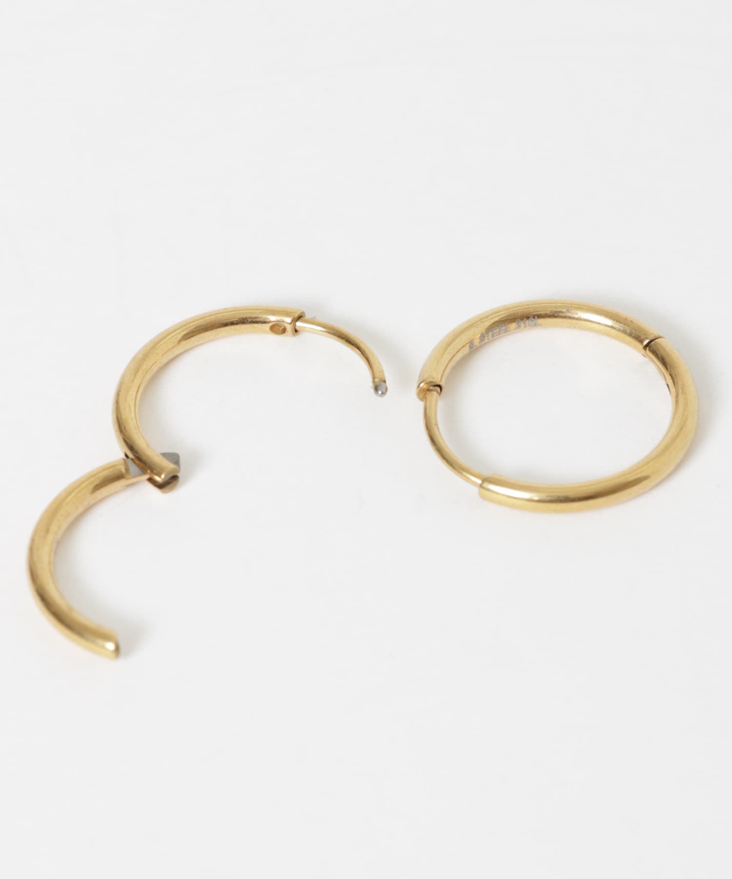 SMELLY「ステンレスミニフープピアス」|ピアス|