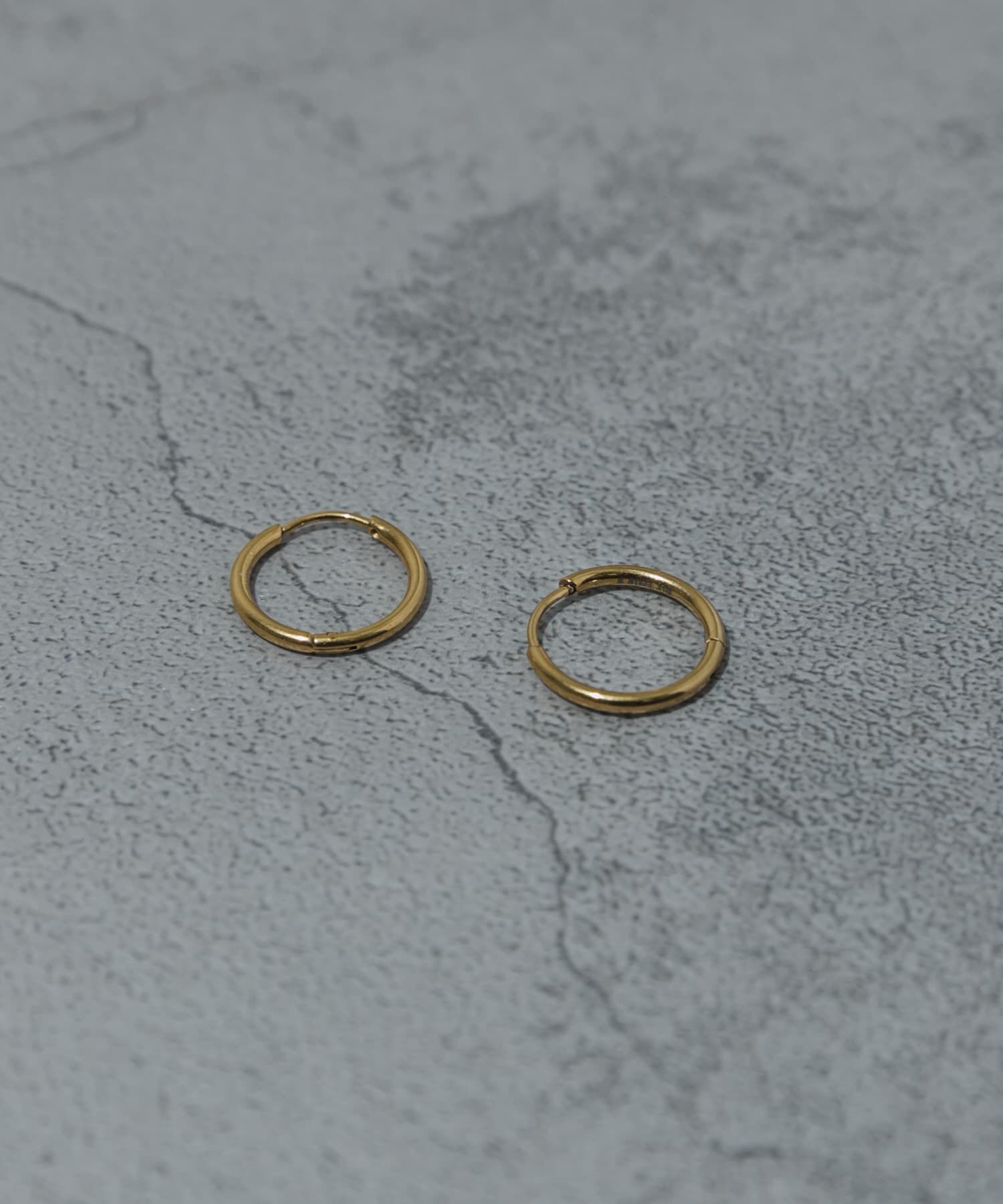 SMELLY「ステンレスミニフープピアス」|ピアス|