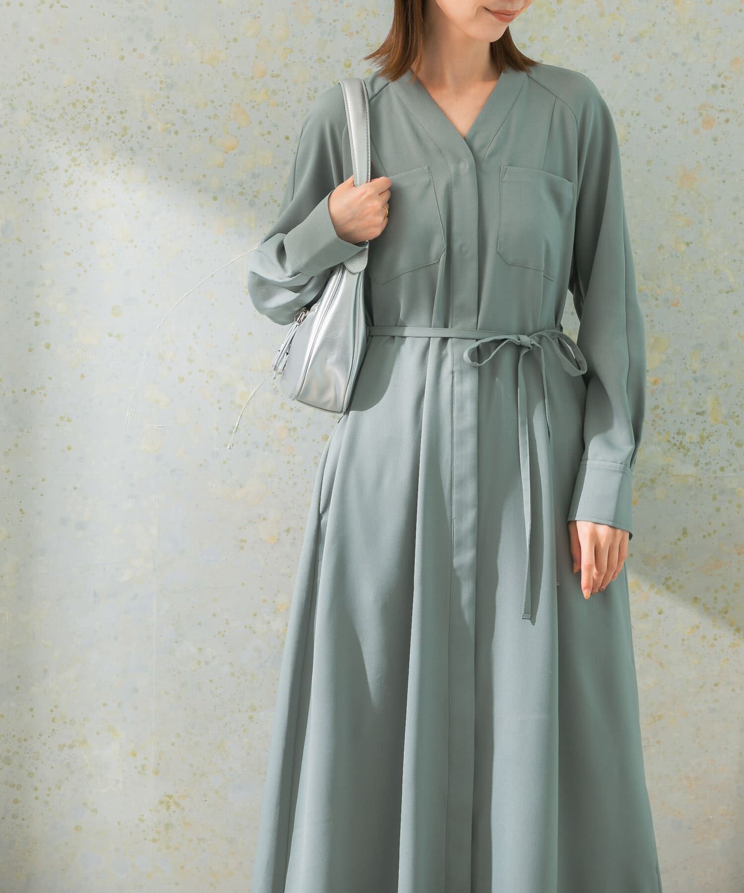 URBAN RESEARCH ROSSO「ポケットデザインVネックワンピース」|ワンピース|