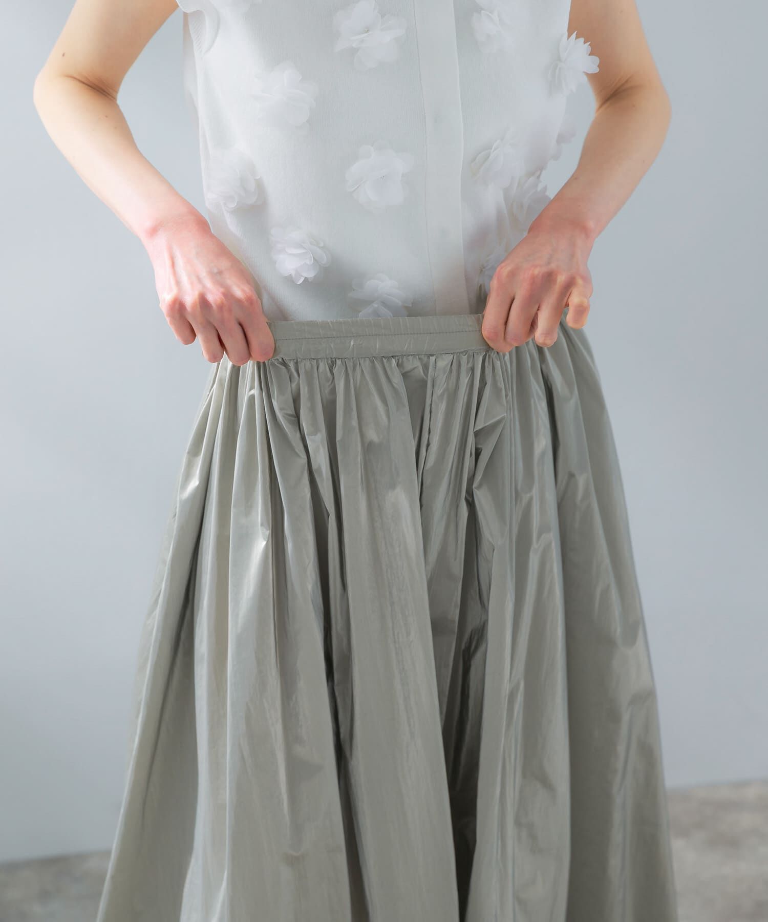 URBAN RESEARCH ROSSO「グロッシーギャザースカート」|スカート|