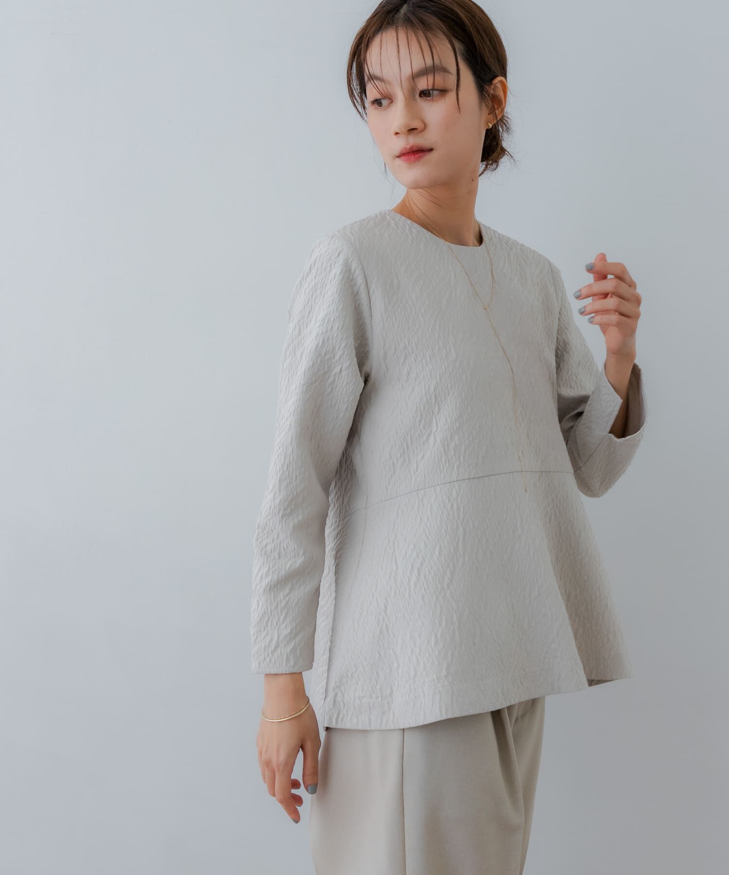 URBAN RESEARCH「ジャガードペプラムブラウス」|シャツ・ブラウス|ライトベージュ