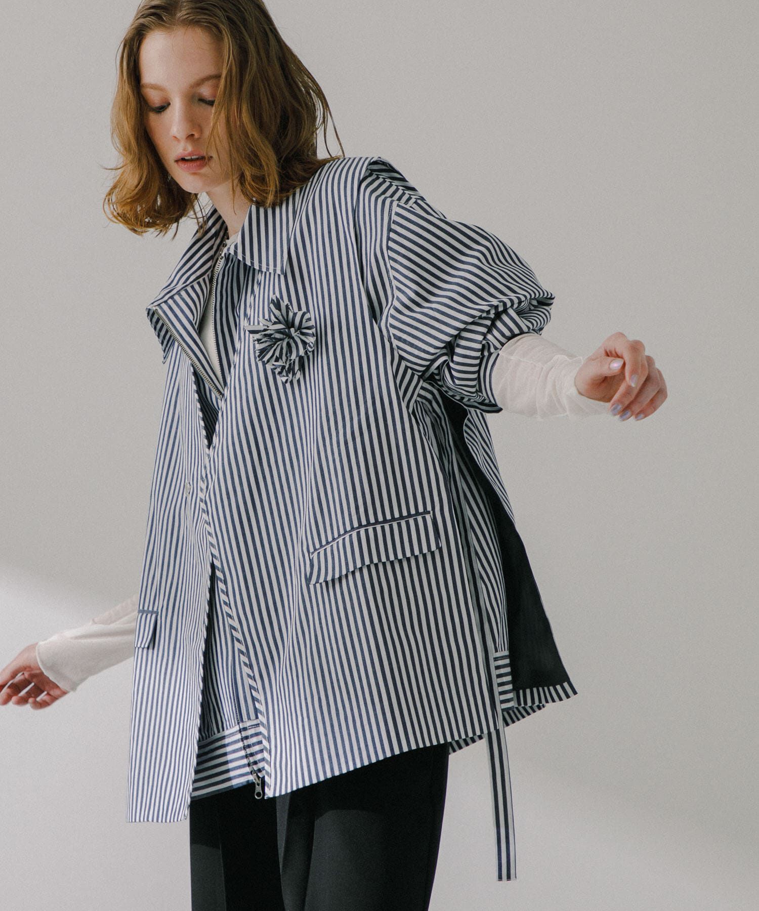 SENSE OF PLACE by URBAN RESEARCH「hxcyyd &times; SOP　ストライプフラワーコサージュシャツベスト(UNISEX)」|ベスト・ジレ|