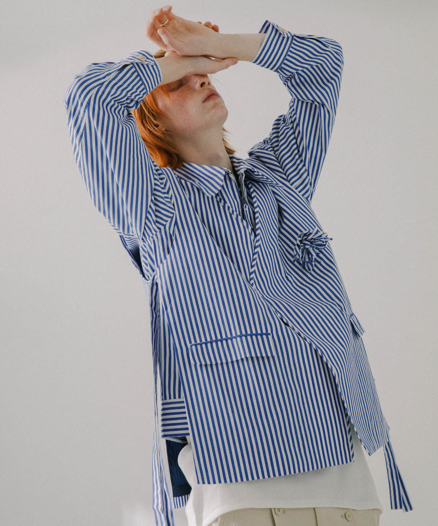 SENSE OF PLACE by URBAN RESEARCH「hxcyyd &times; SOP　ストライプフラワーコサージュシャツベスト(UNISEX)」|ベスト・ジレ|