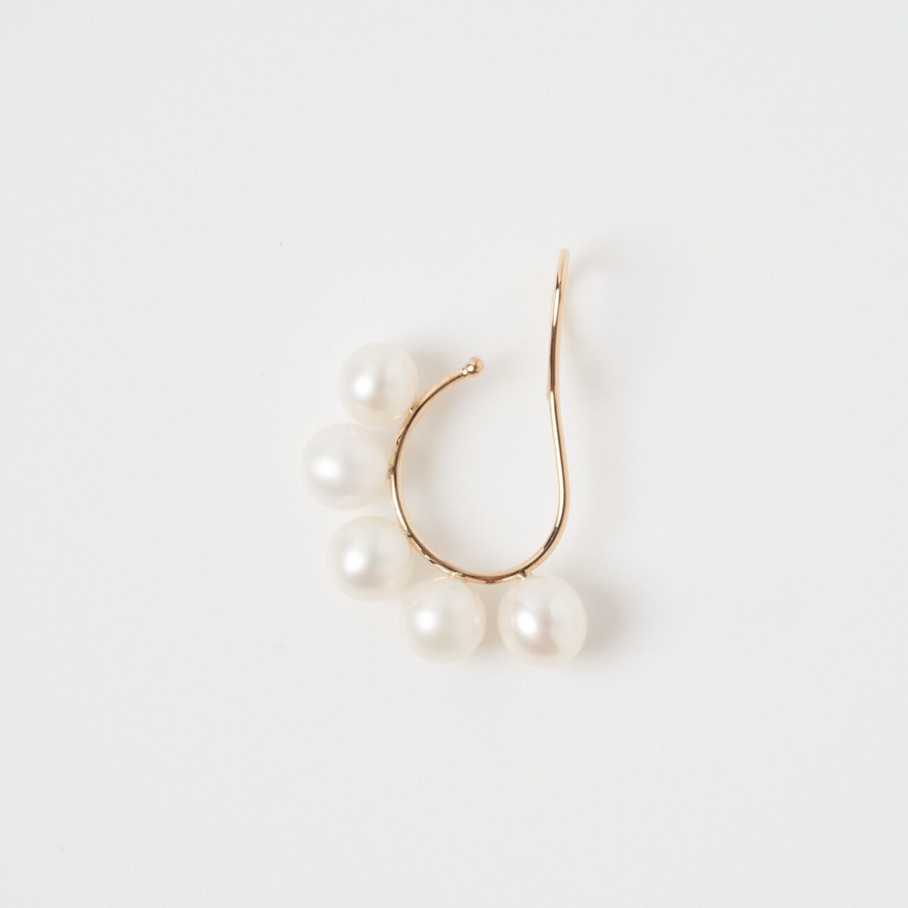  「Saskia Diez 5PEARL EARCUFF」|ピアス|ゴールド