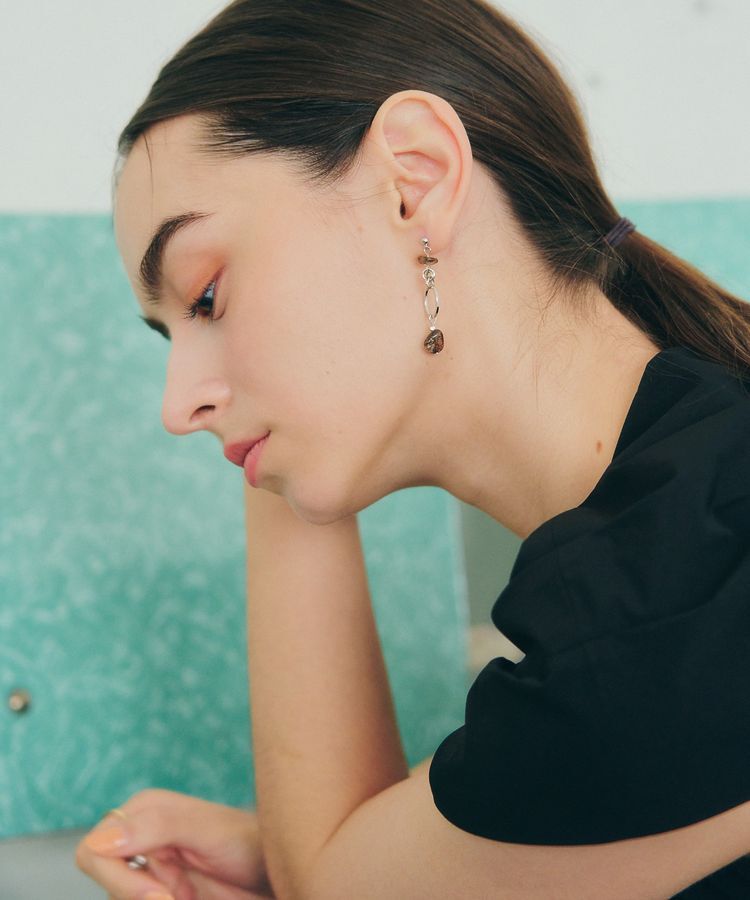 YECCA VECCA「クォーツピアス」|ピアス|