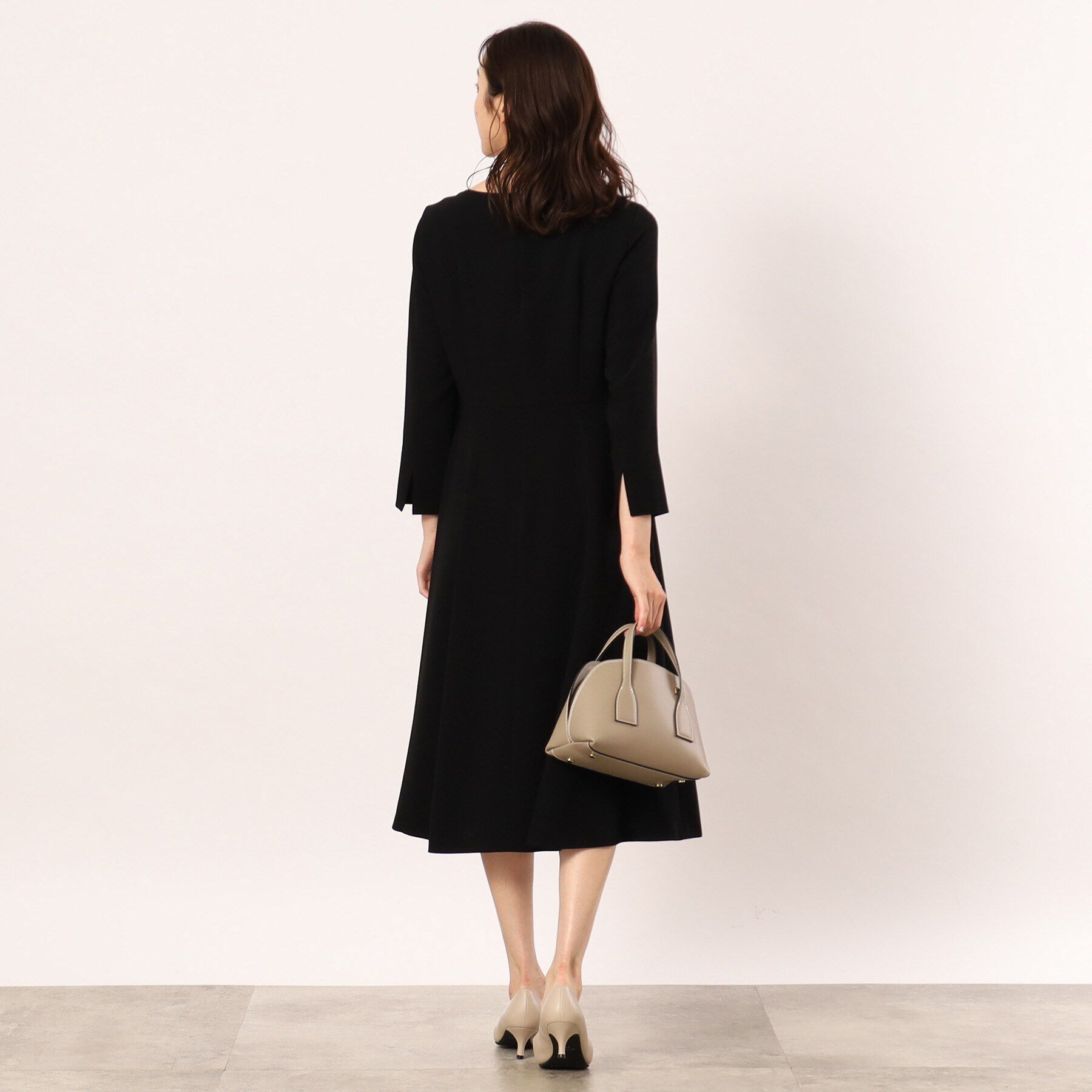 UNTITLED「トリアセエアクロスワンピース」|ワンピース|