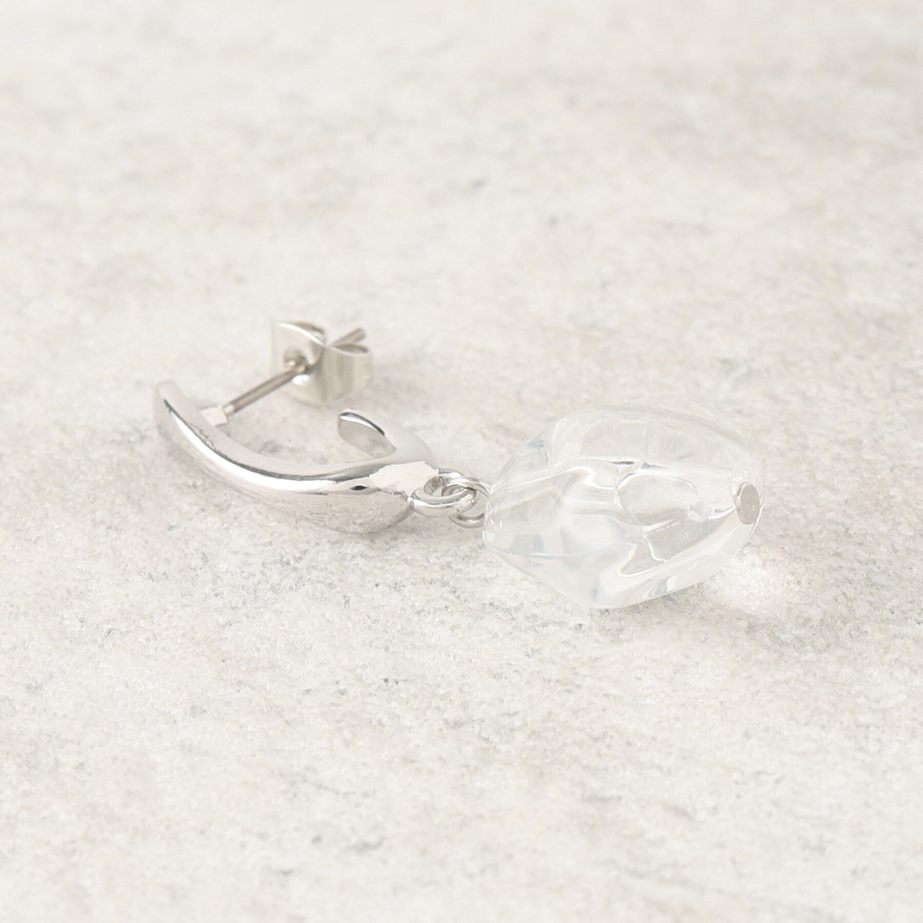 grove「クリアブロックメタルピアス」|ピアス|