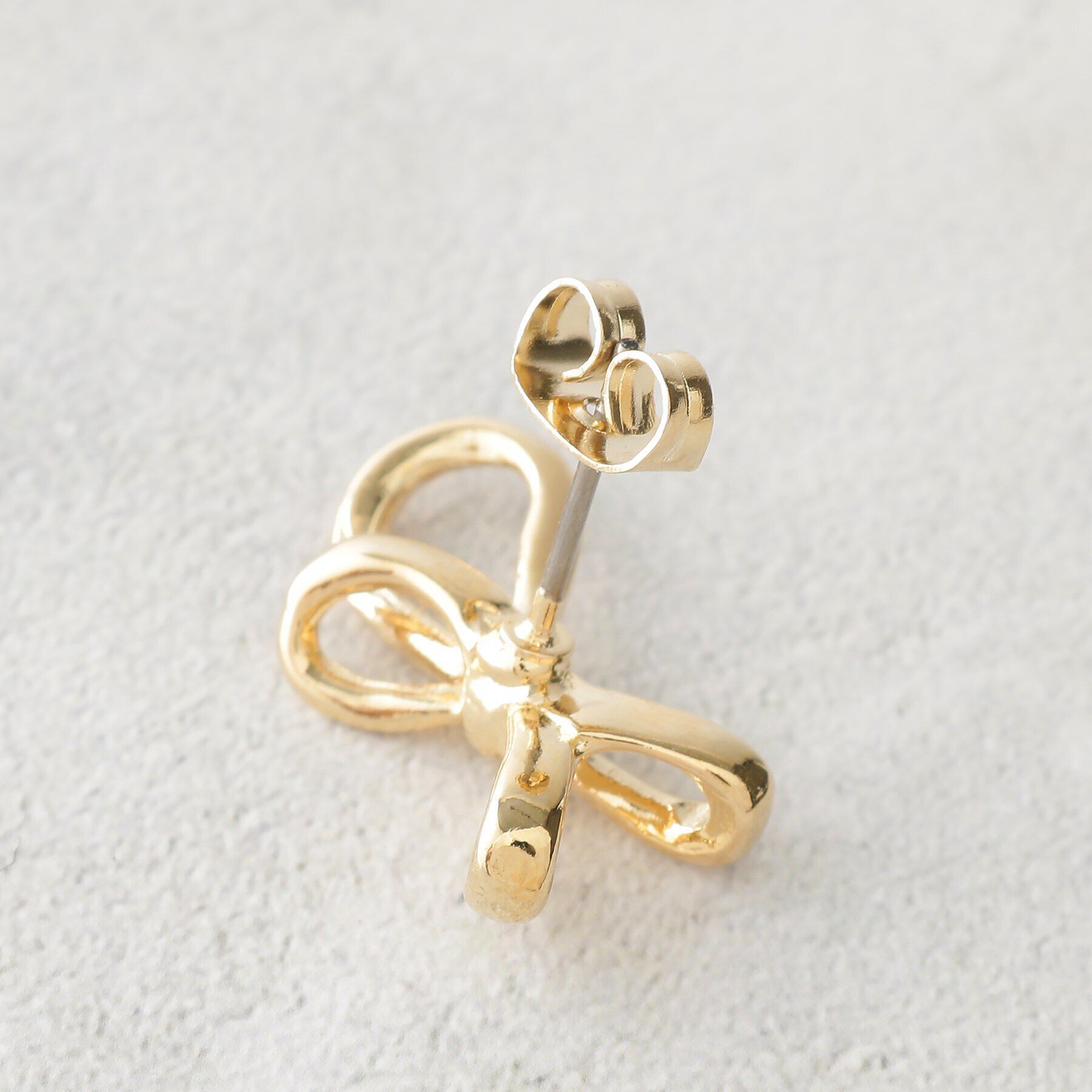 OPAQUE.CLIP「メタルリボンピアス」|ピアス|