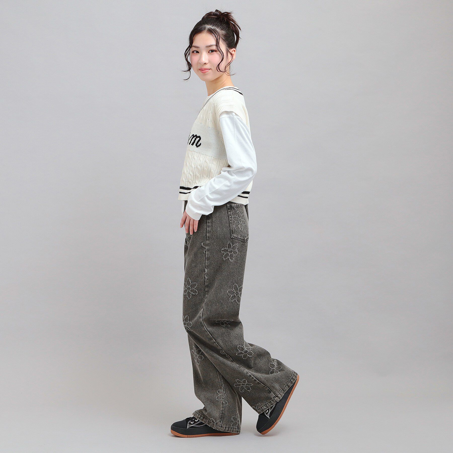 PINK-latte「フラワー柄デニムロングパンツ」|その他|