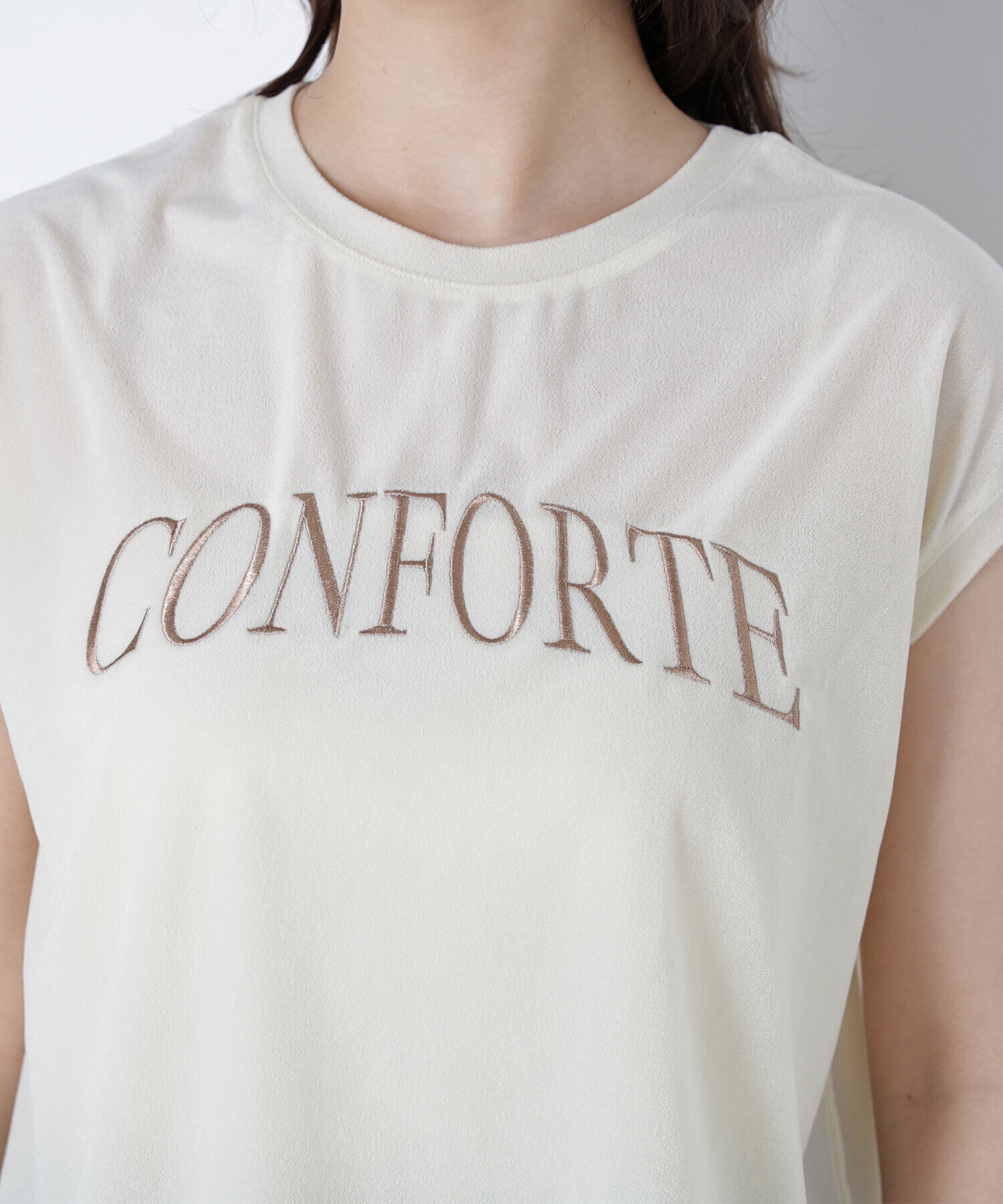  「ベロアロゴ刺繍トップス」|Tシャツ・カットソー|