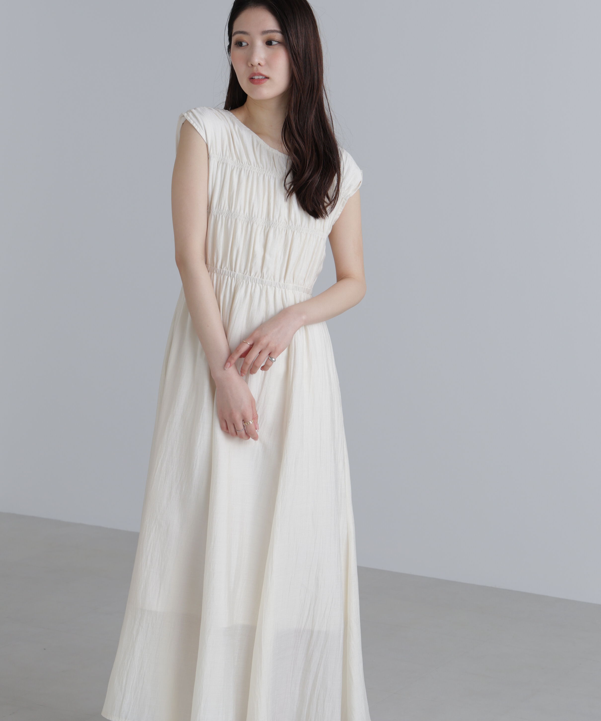 「シャーリングマキシワンピース」|ワンピース|オフホワイト