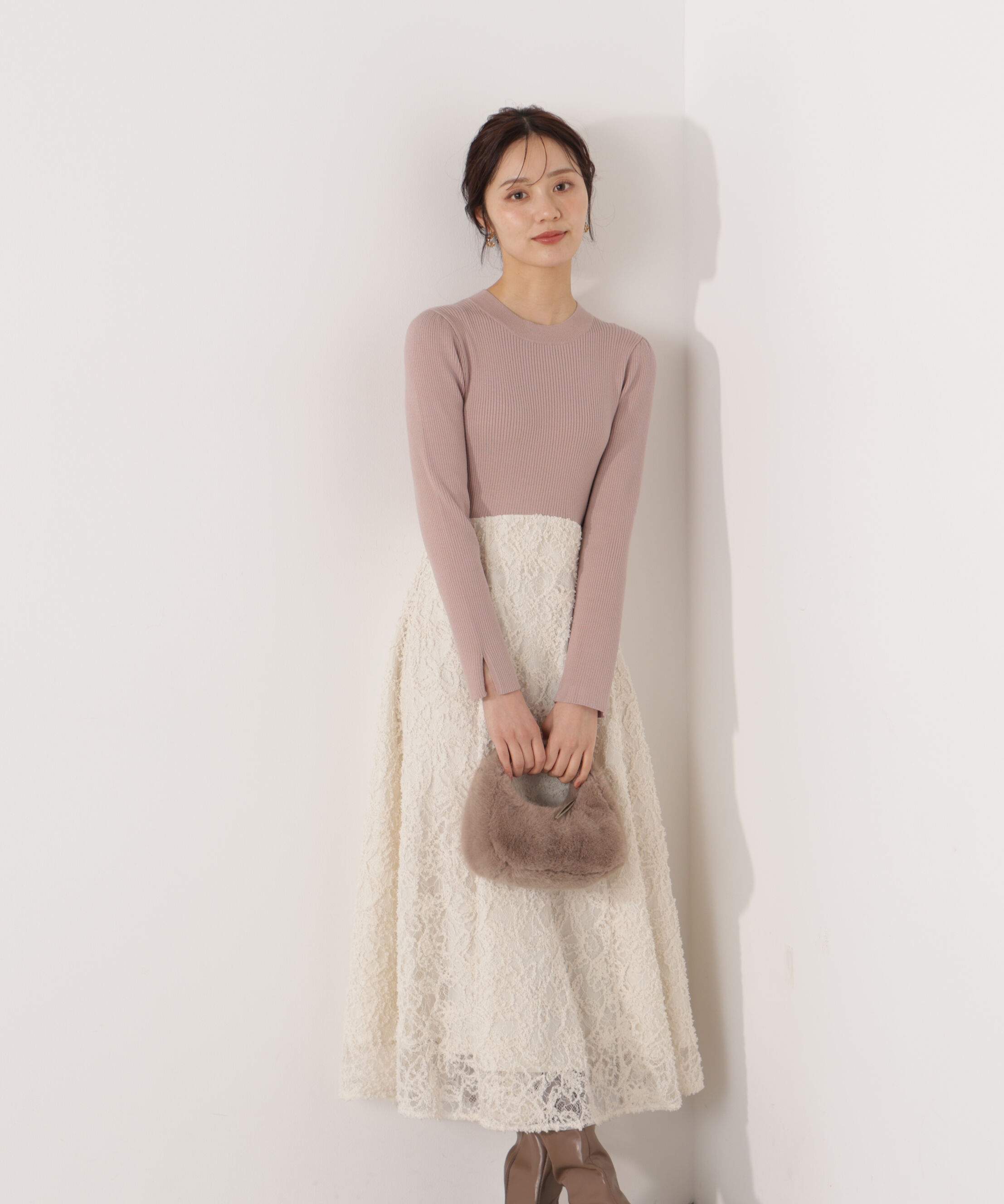 PROPORTION BODY DRESSING「レースドッキングニットワンピース 26SS」|ワンピース|ピンクベージ