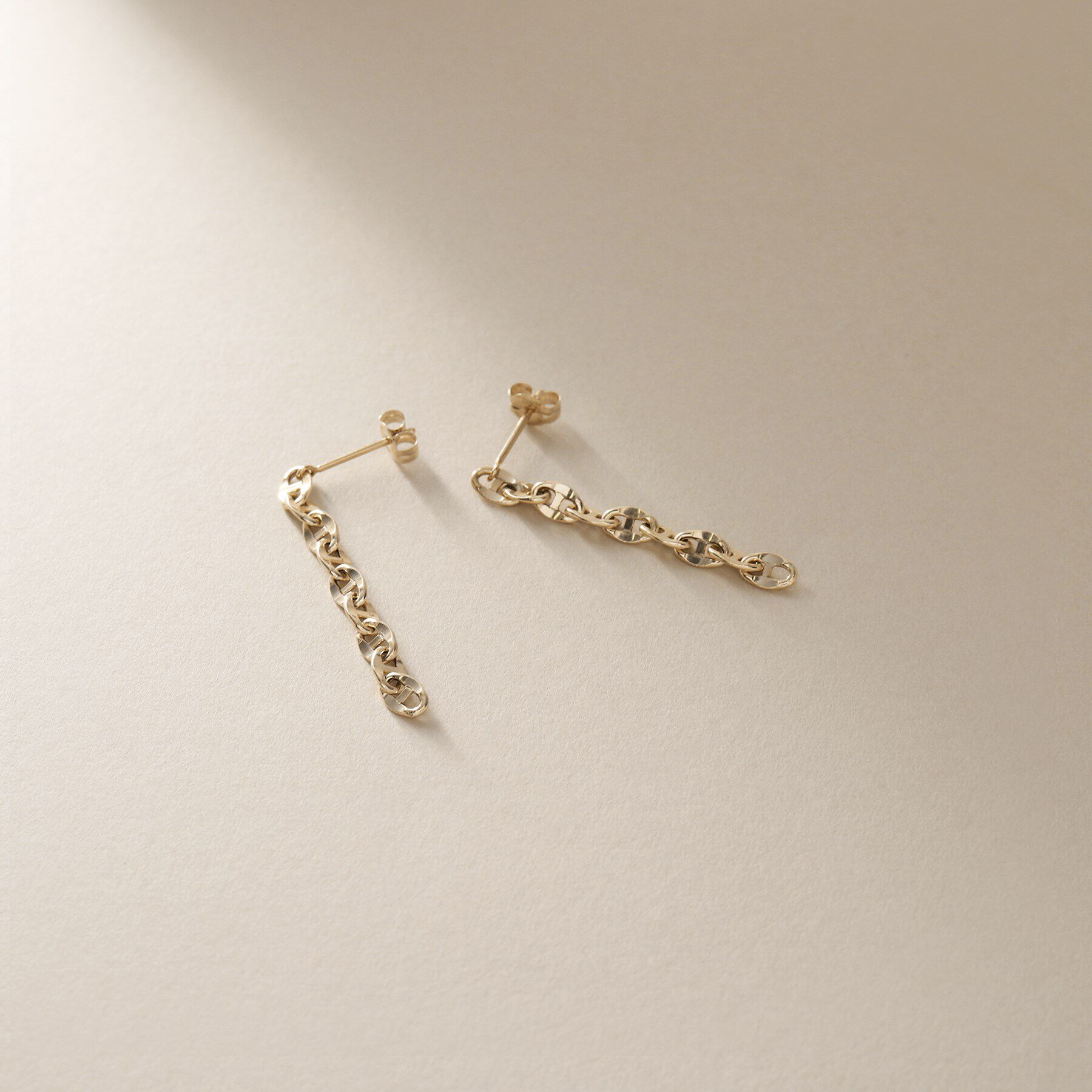 COCOSHNIK「K10中空マリンチェーン スタッドピアス」|ピアス|