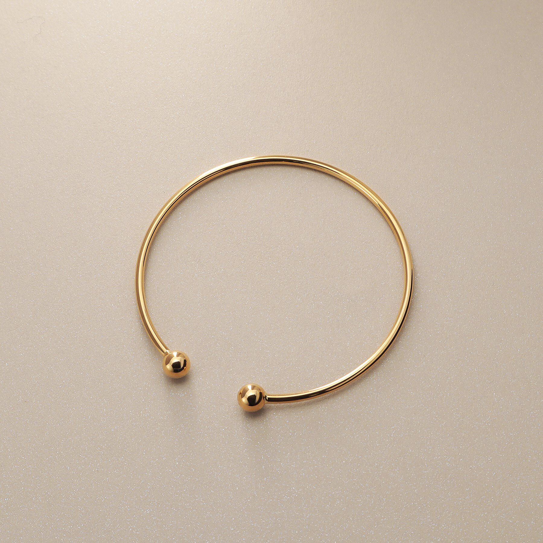 COCOSHNIK「K18中空ボールシーム バングル」|ブレスレット・バングル|