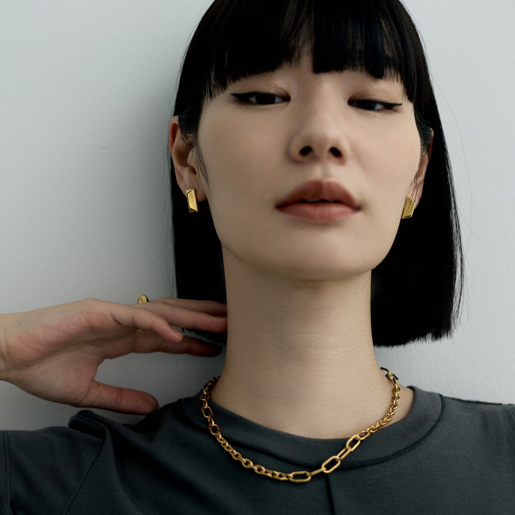 COCOSHNIK ONKITSCH「シルバー ロングピラミッド スタッドピアス GP」|ピアス|