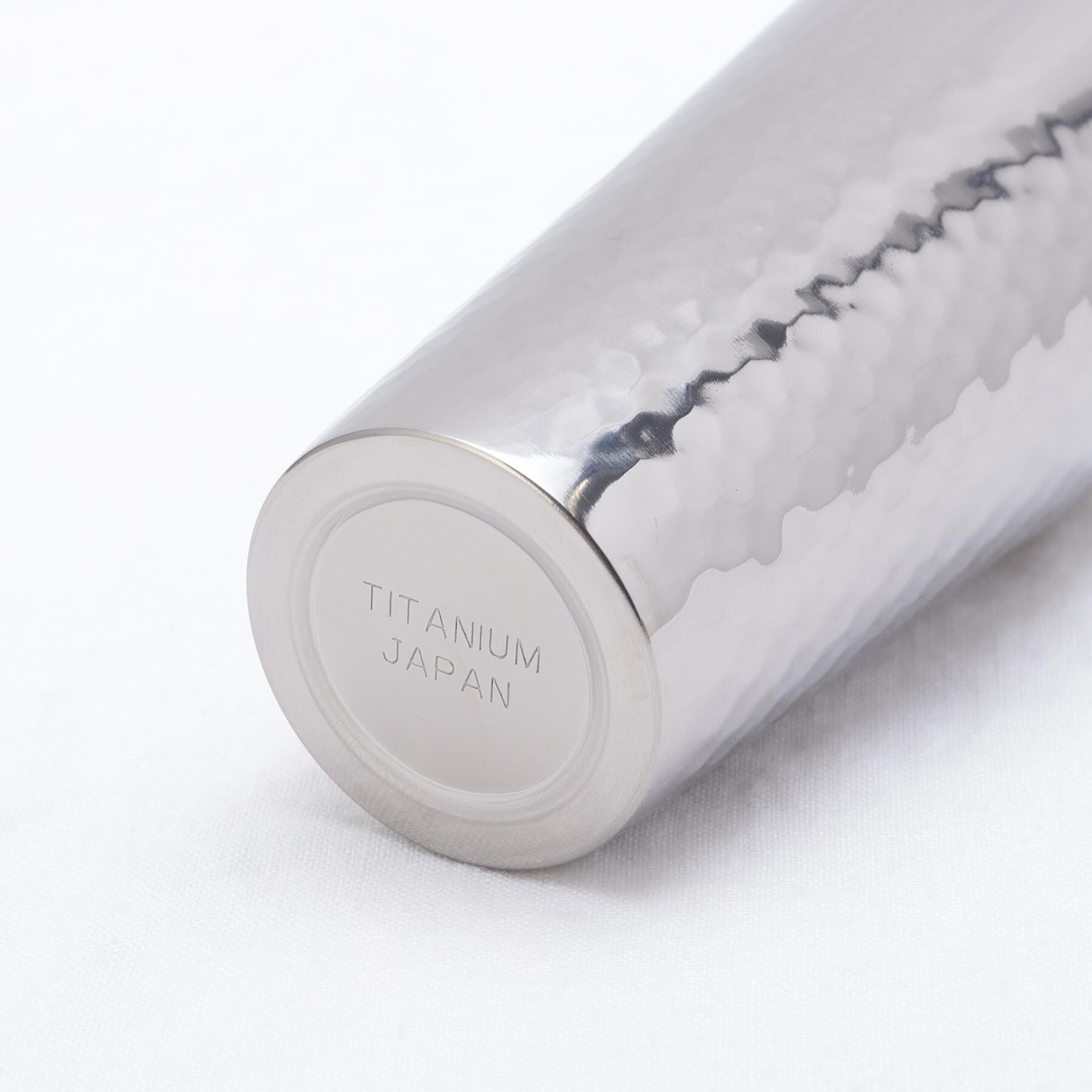 212 KITCHEN STORE「チタン2重カップ 1PC 木箱入」|グラス・マグカップ|