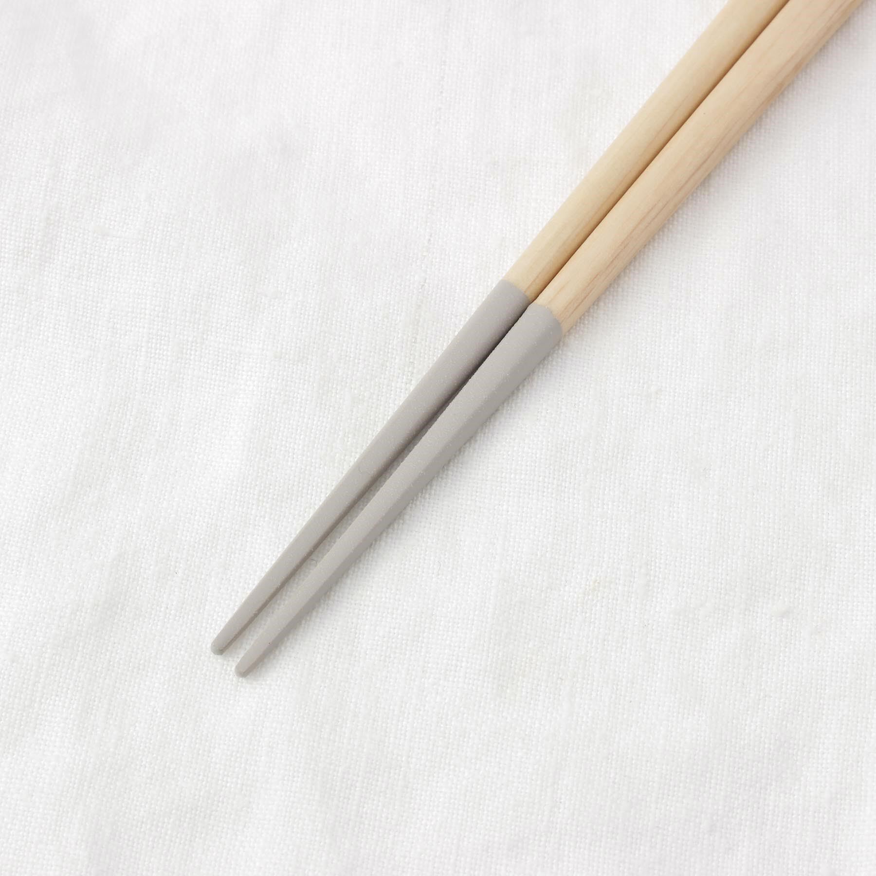 212 KITCHEN STORE「若狭塗り 手彫り箸 うす墨 ＜ハレとケ＞」|食器・キッチングッズ|