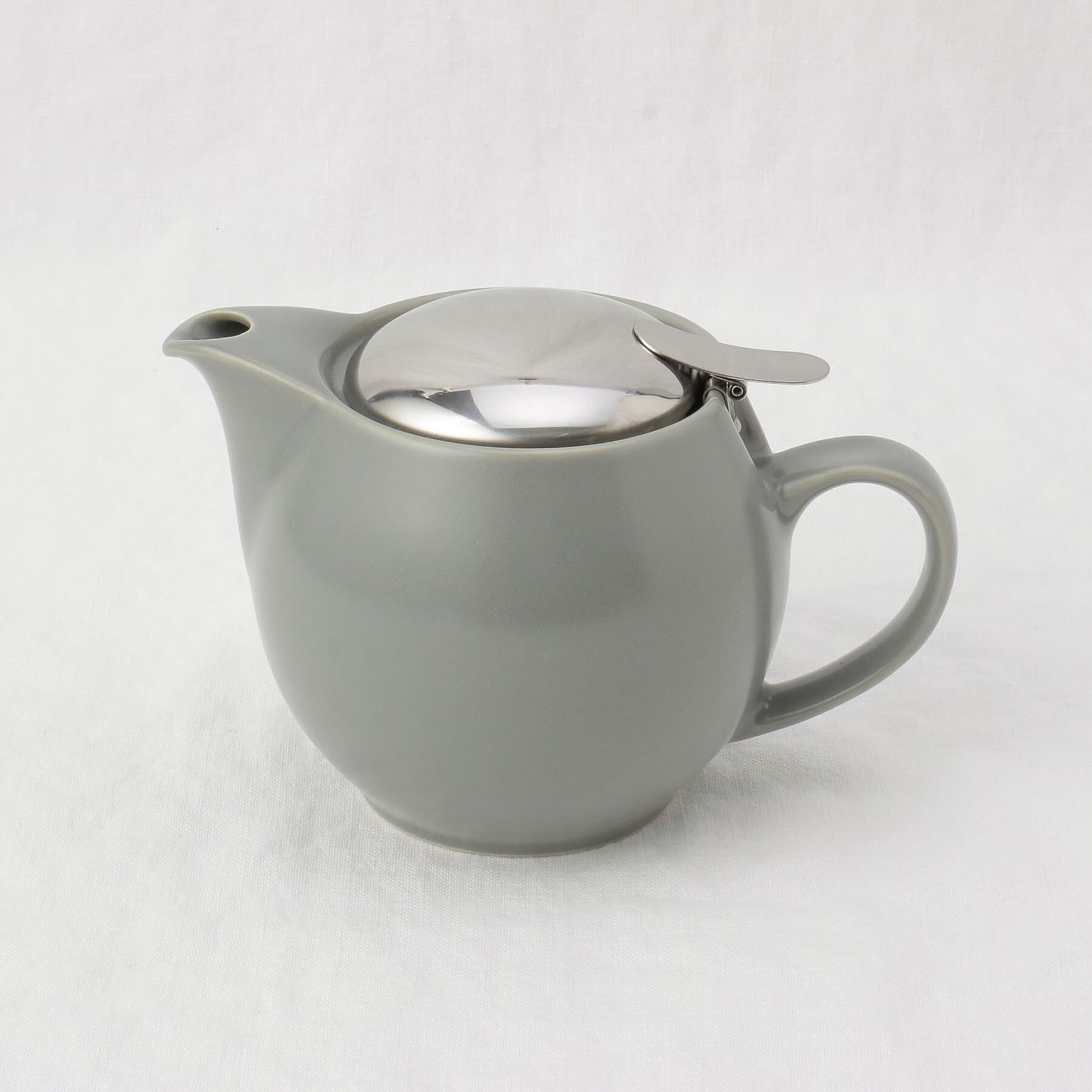 212 KITCHEN STORE「ユニバーサルティーポット3人用 シルキーグレイッシュブルー ＜ZEROJAPAN ゼロジャパン＞」|食器・キッチングッズ|