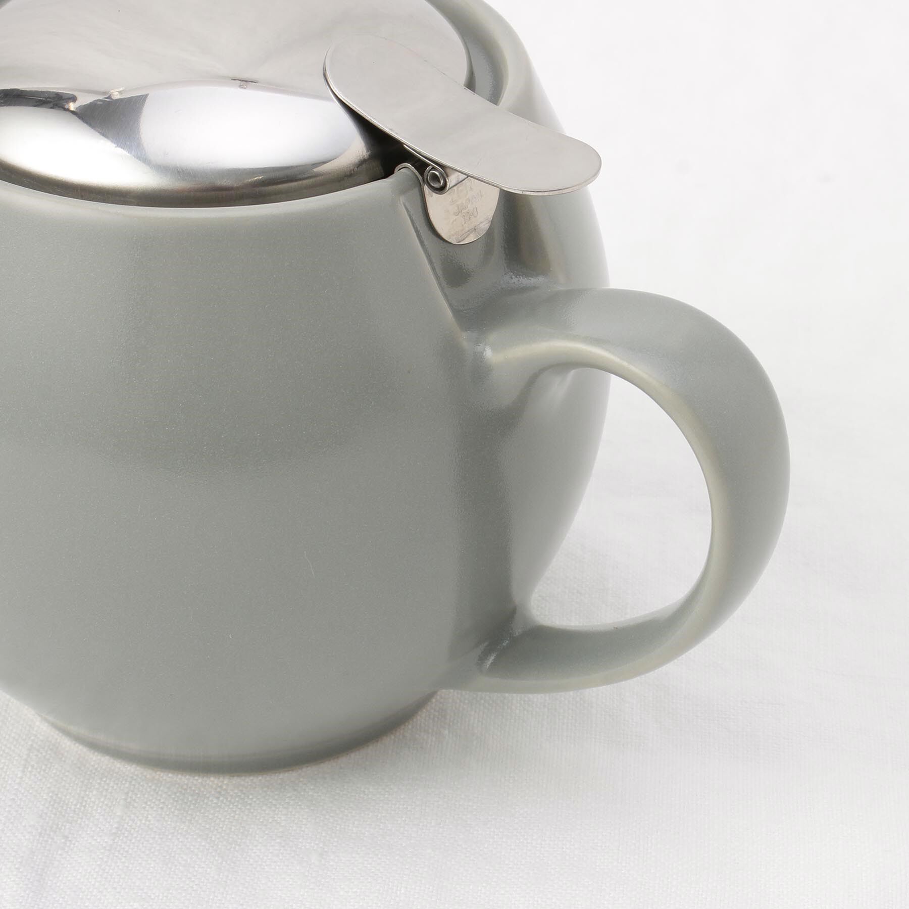 212 KITCHEN STORE「ユニバーサルティーポット3人用 シルキーグレイッシュブルー ＜ZEROJAPAN ゼロジャパン＞」|食器・キッチングッズ|