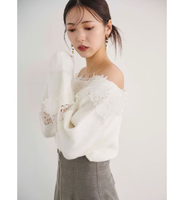 MERCURYDUO「オフショルレースカットアウトニット」|ニット・セーター|